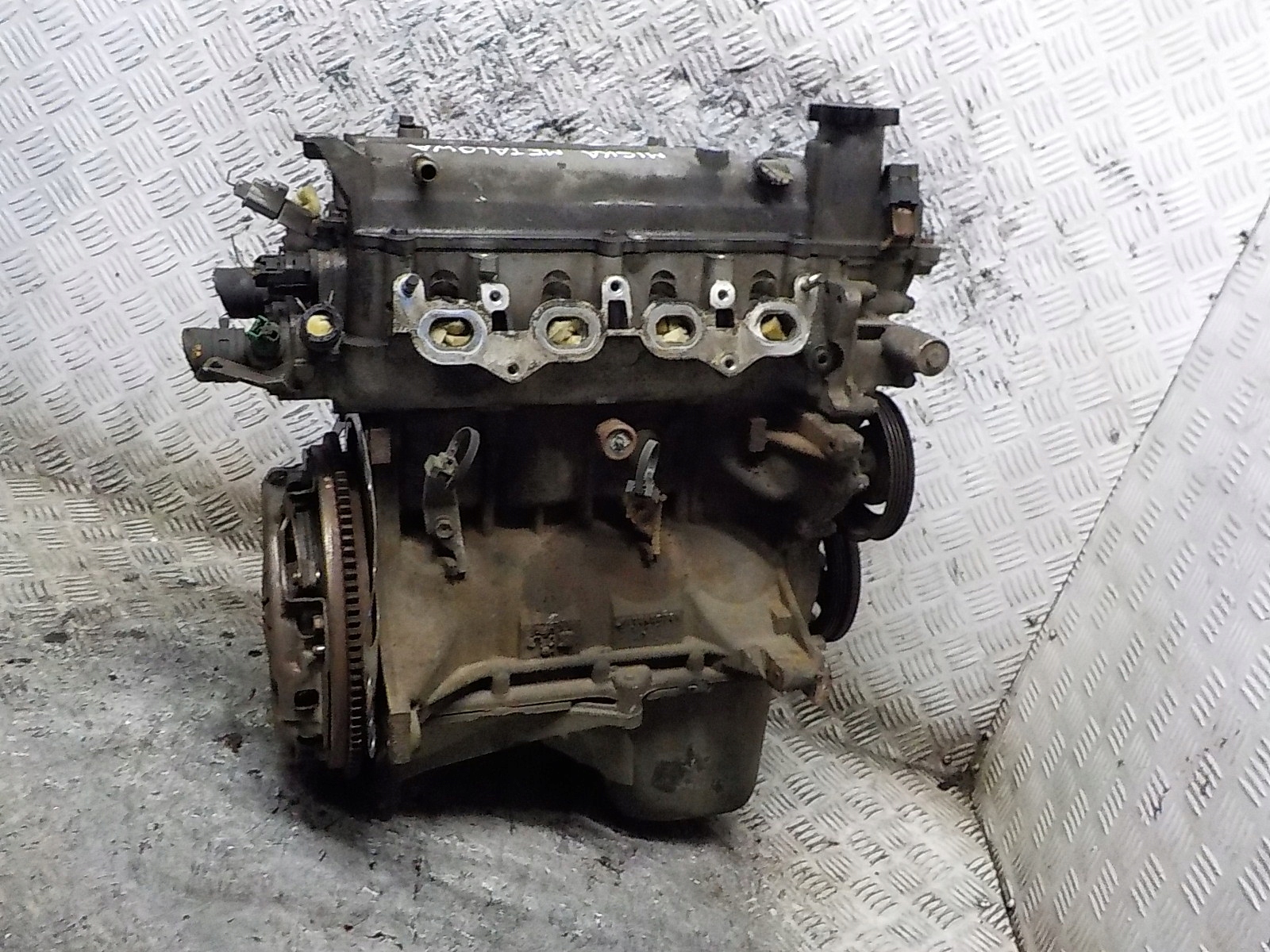 TOYOTA YARIS and engine 1.0 16 V 68 KM 1SZ