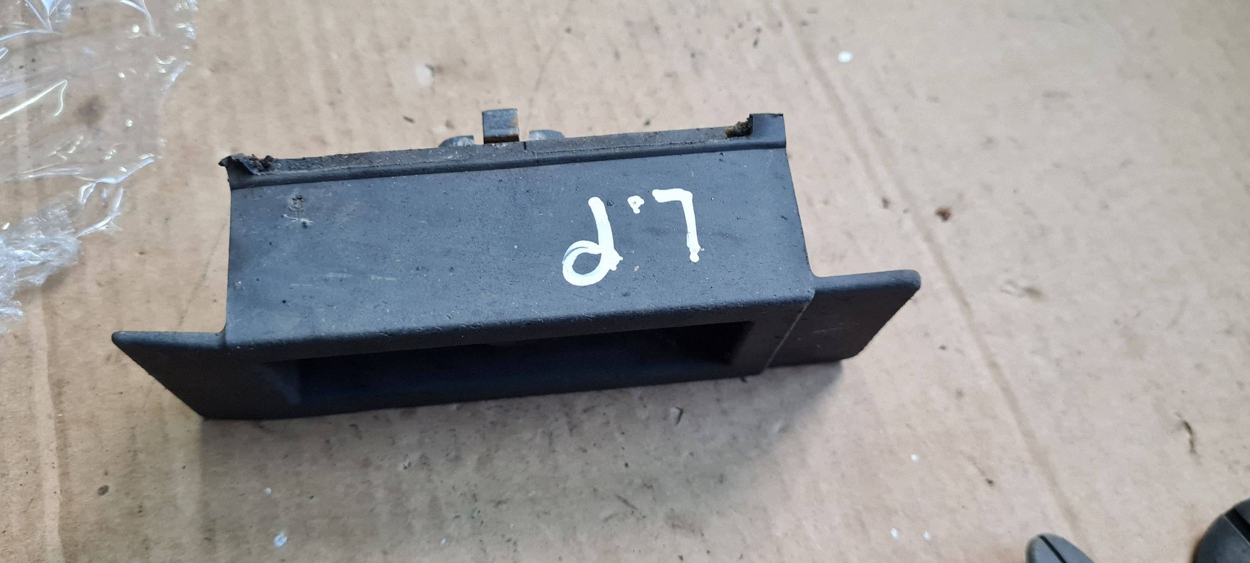 A6 C7 4G bracket holder mouldings PROGOWEJ left front 4G0802845 4G0802847
