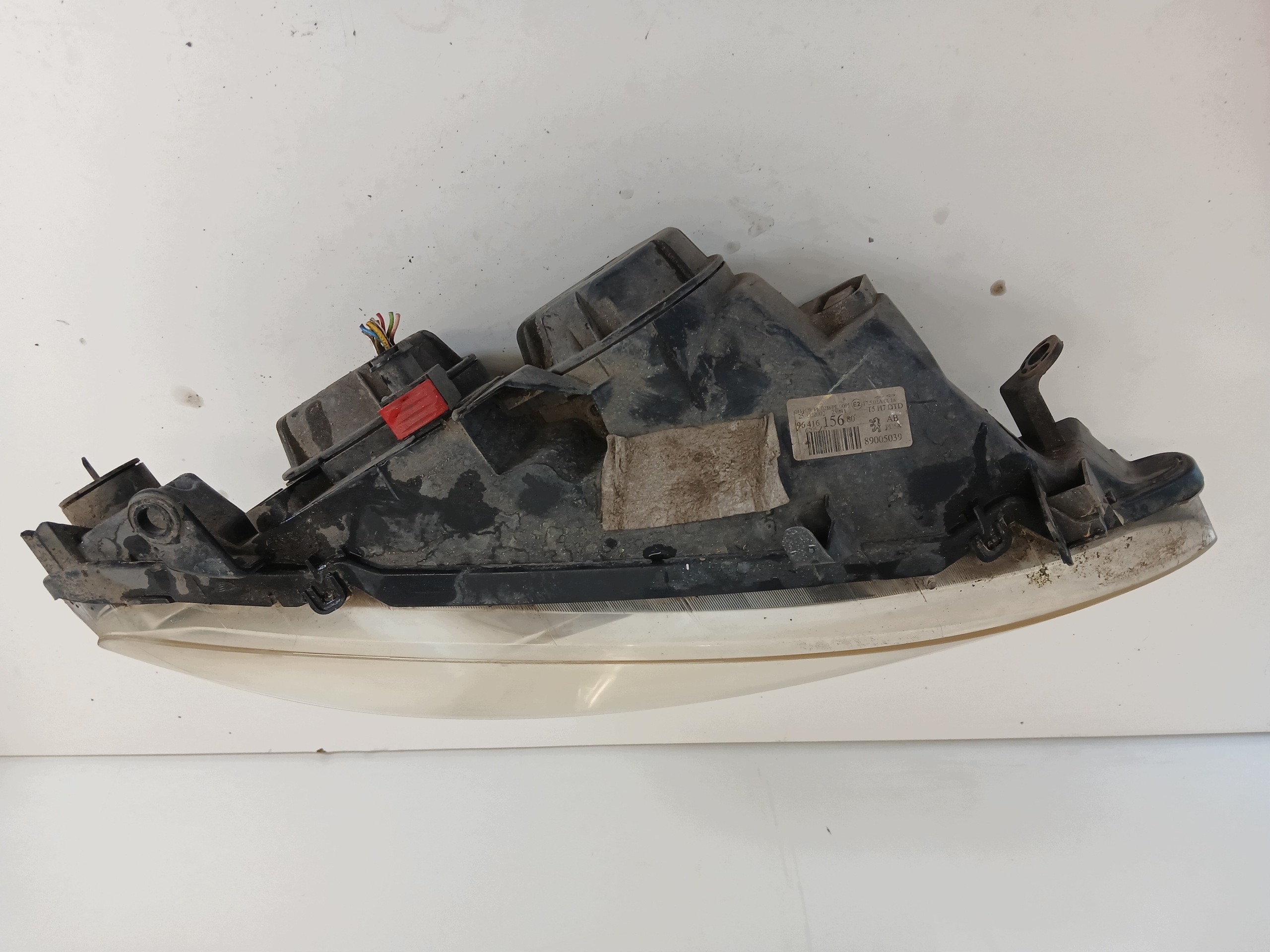 PEUGEOT 807 light right front 9641615680