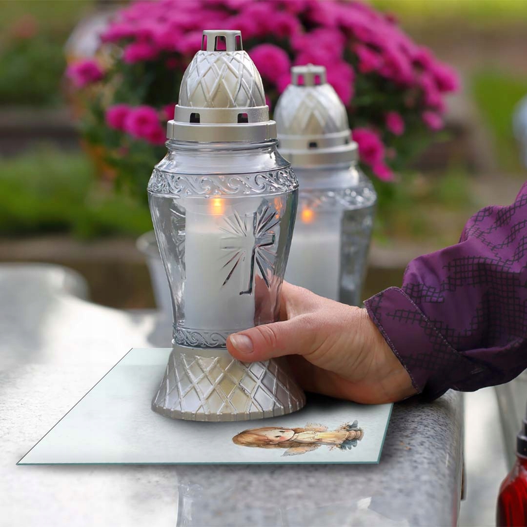 SZKLANA PODSTAWKA POD ZNICZE 25x25cm 555d Aniołek EAN (GTIN) 5906593128563