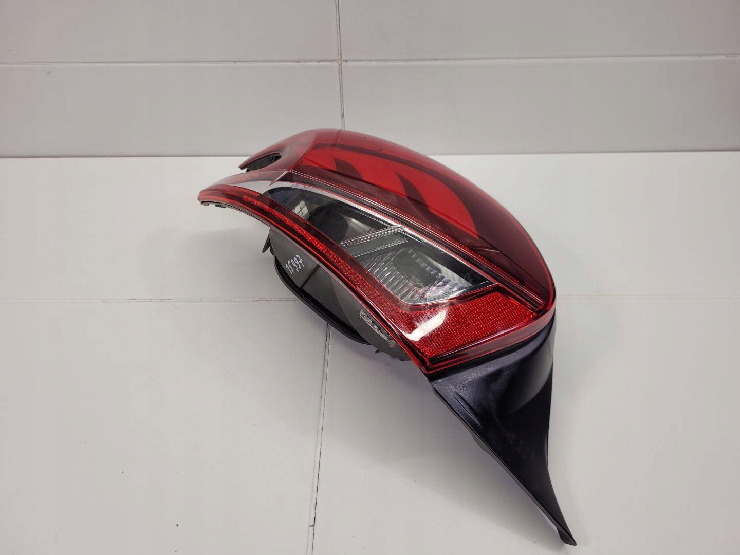 light rear left side Peugeot 208 2015 98103430800A