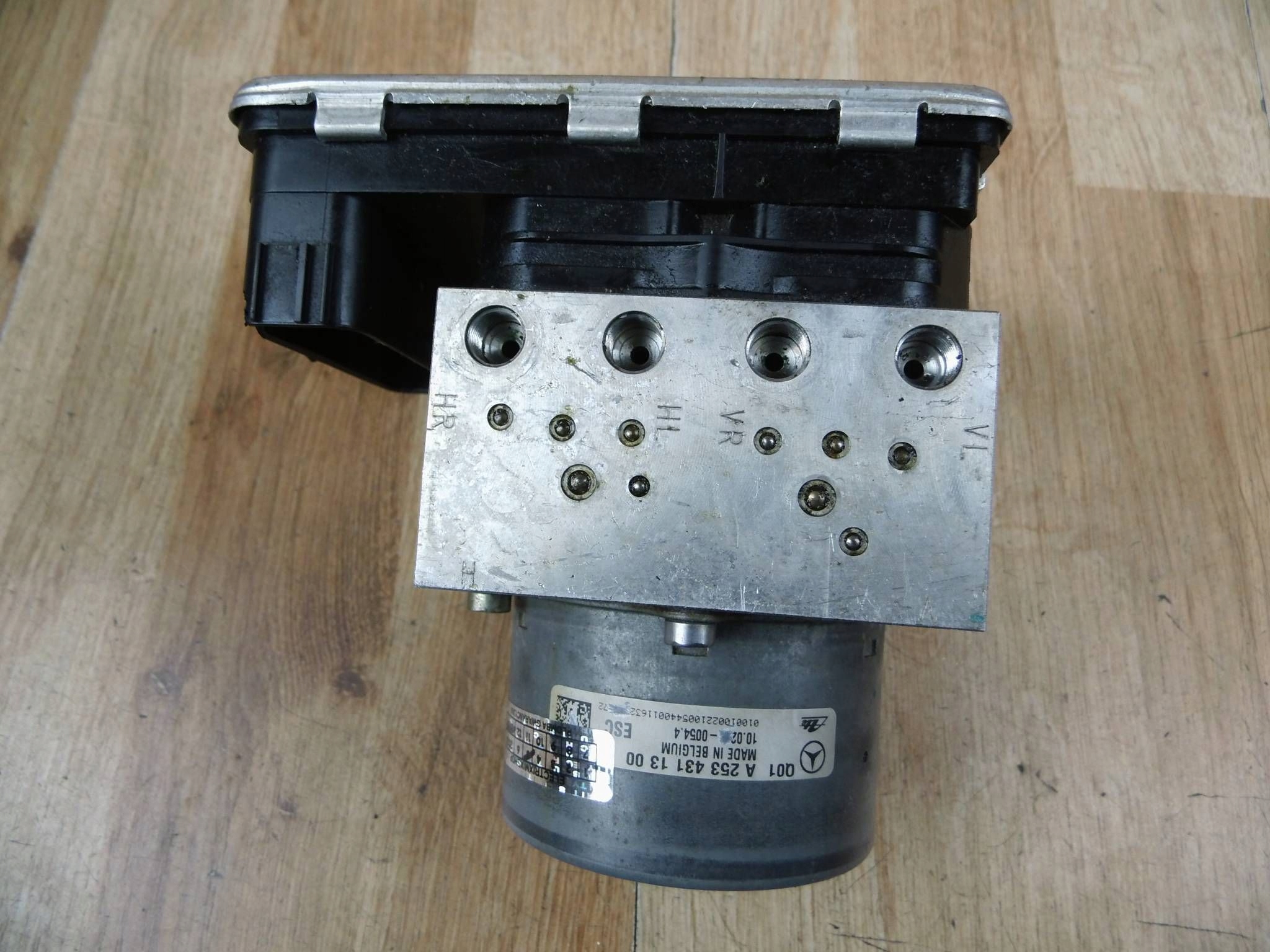 Mercedes-Benz C-Klasa W205 Pompa ABS A2539011600
