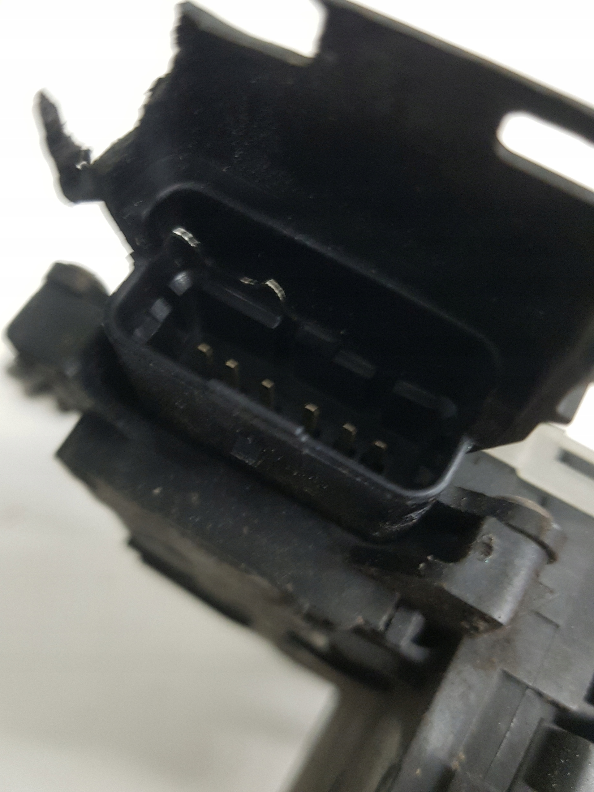 lock door right front PEUGEOT 207 6 PIN