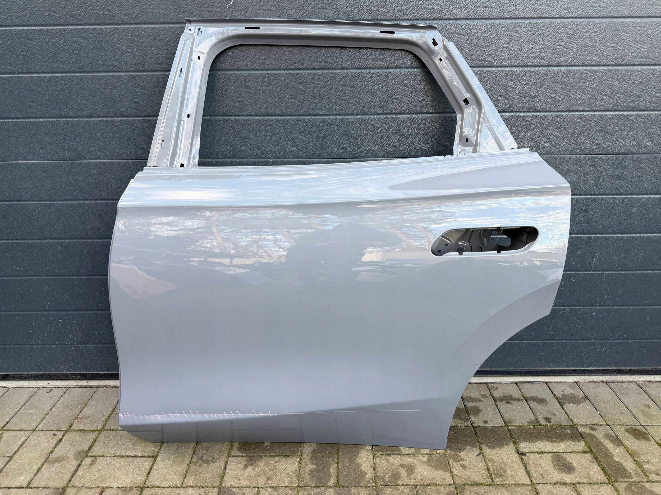 Vw ID.7 14b door left rear part rear. left
