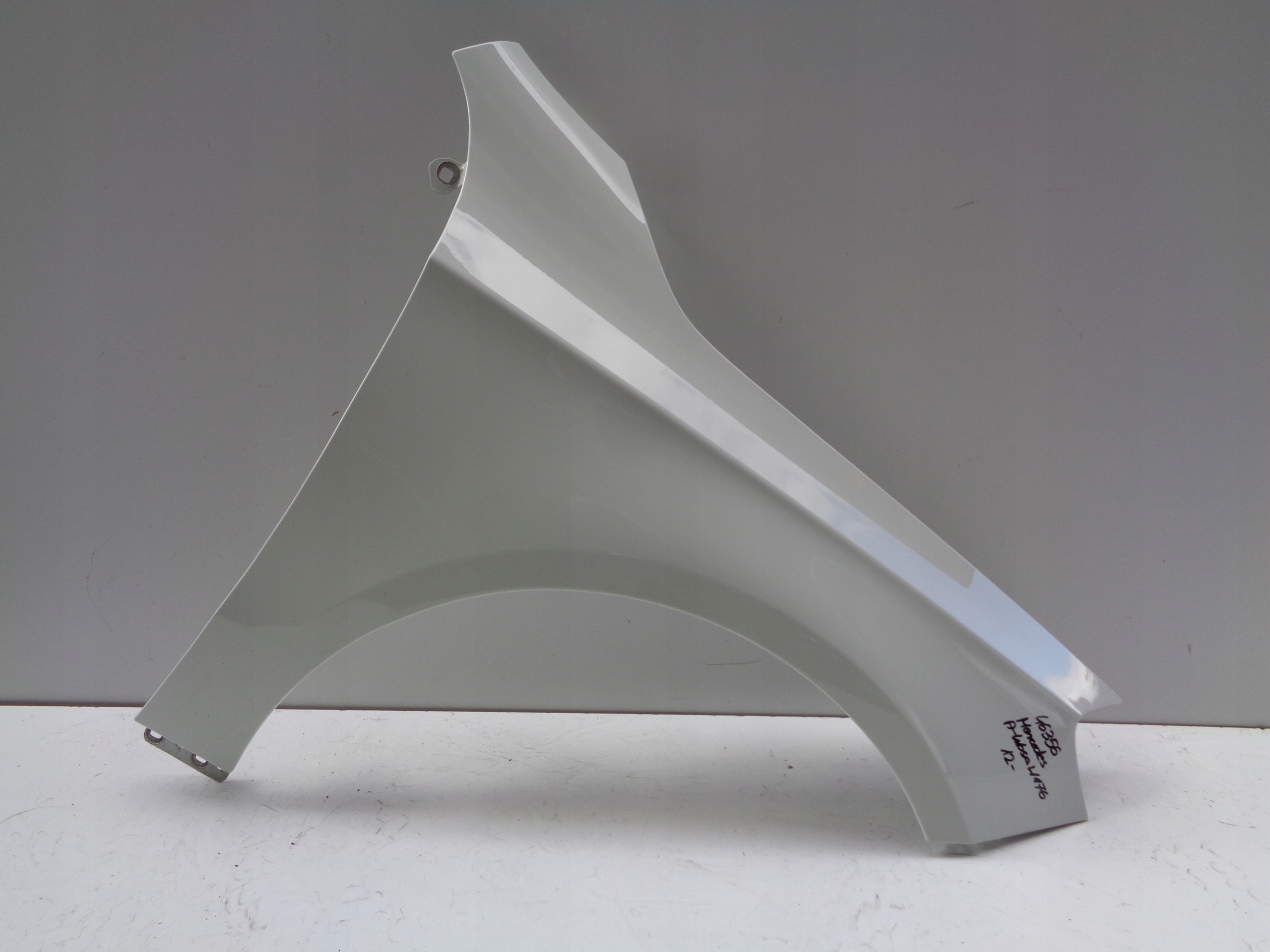 fender right front MERCEDES A-KLASA W176 12- NR 46356