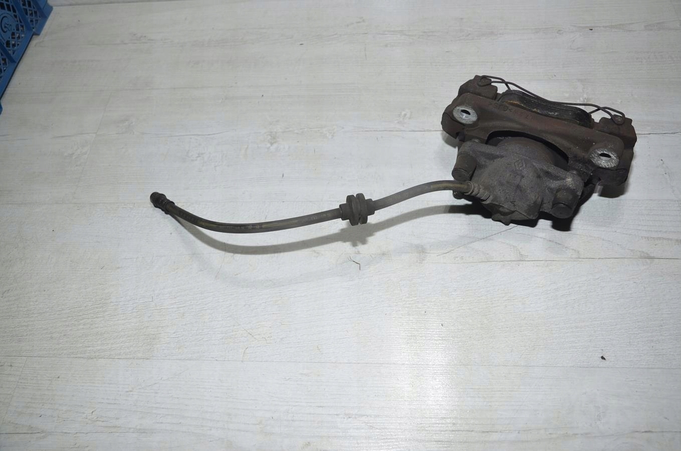 caliper right front Dacia Duster II 18r