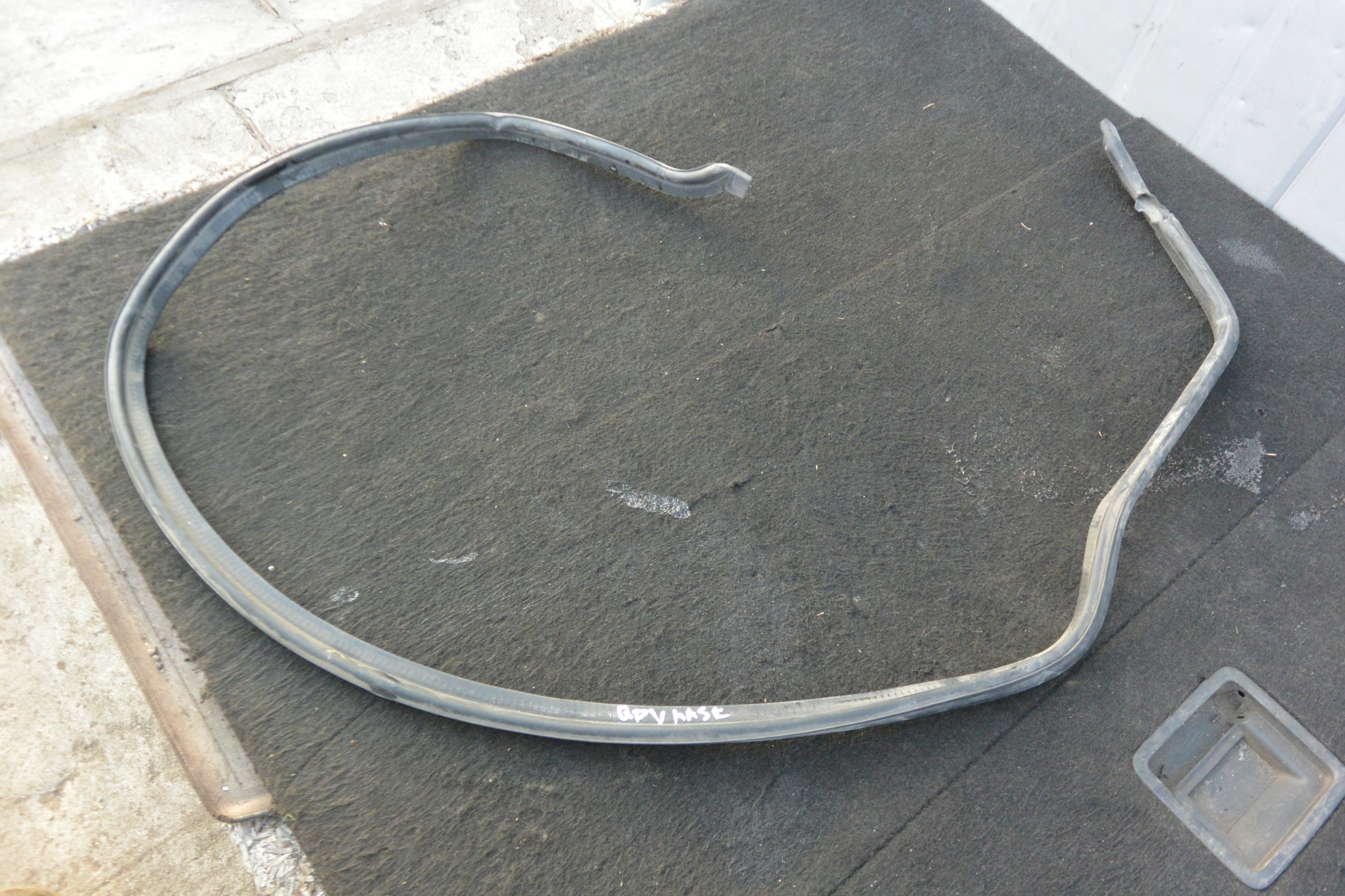 JOINT DU CAPOT MASERATI QUATTROPORTE VI