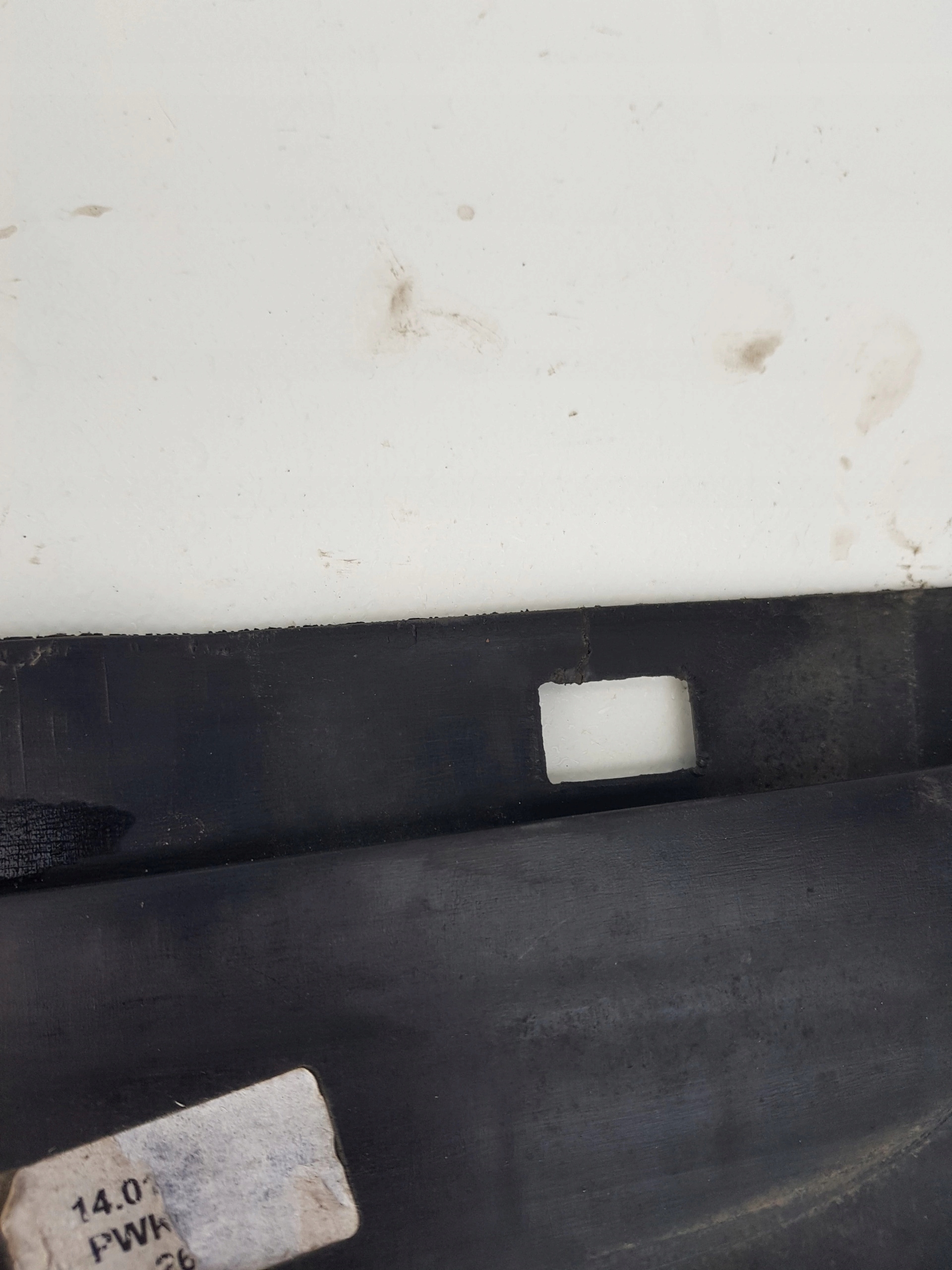 VW GOLF VII PAS PRZEDNI WZMOCNIENIE 5G0805588R Strona zabudowy przód