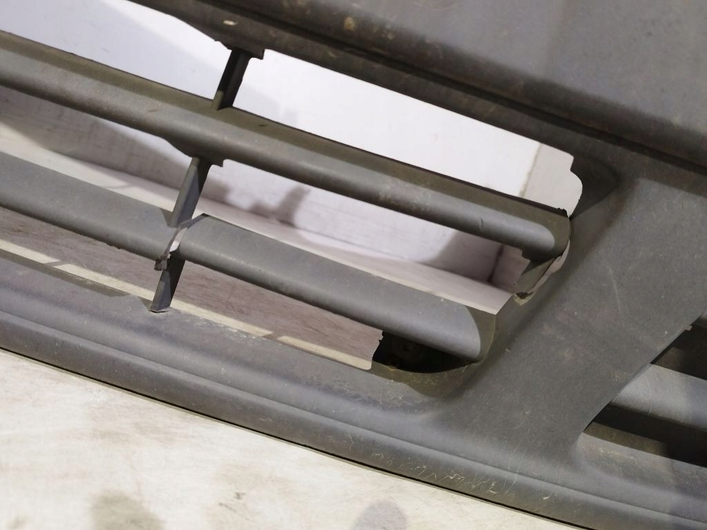 Opel Vivaro A bumper front front