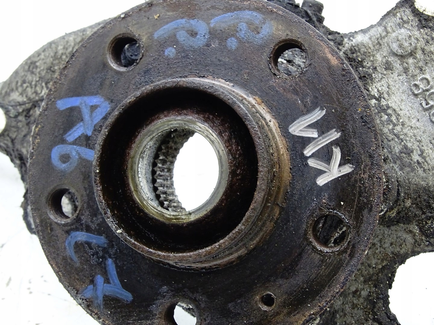 swing right front right front AUDI A4 B8 A5 8T LIFT 4G0407254A