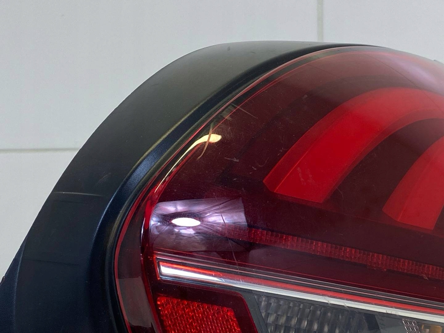 light rear right side Peugeot 208 2015 9810430580