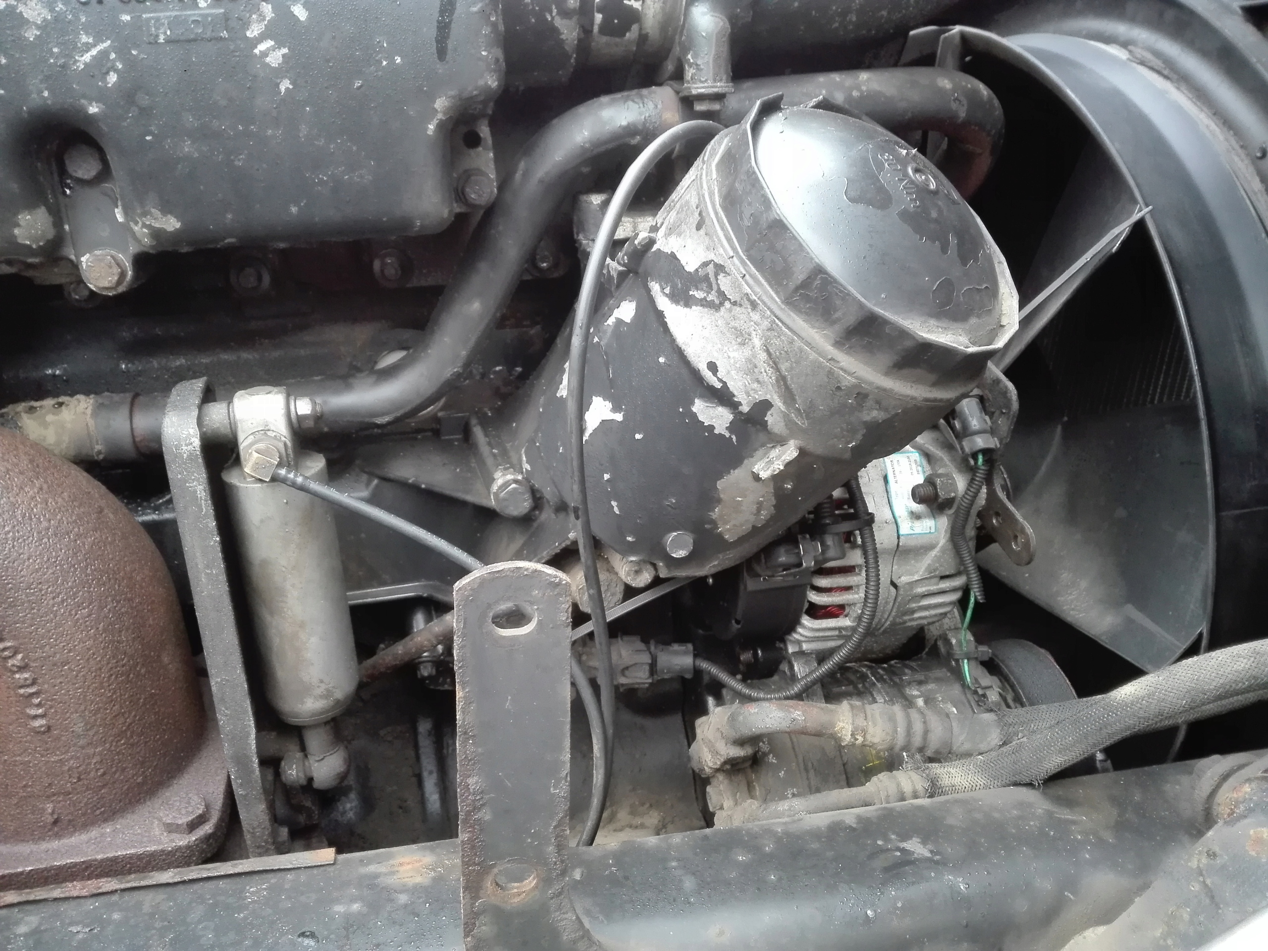 OBUDOWA PODSTAWA FILTRA OLEJU MAN TGA D28 1000 ZŁ