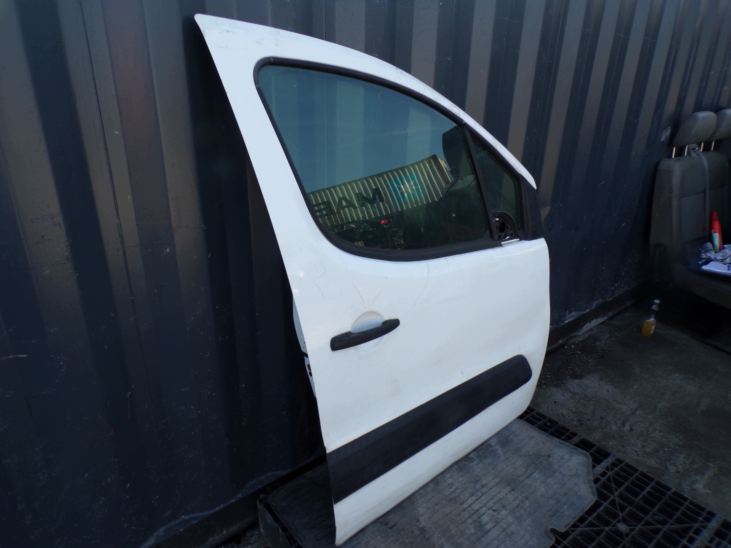 door right front right front PEUGEOT PARTNER 2 II BERLINGO (R1)