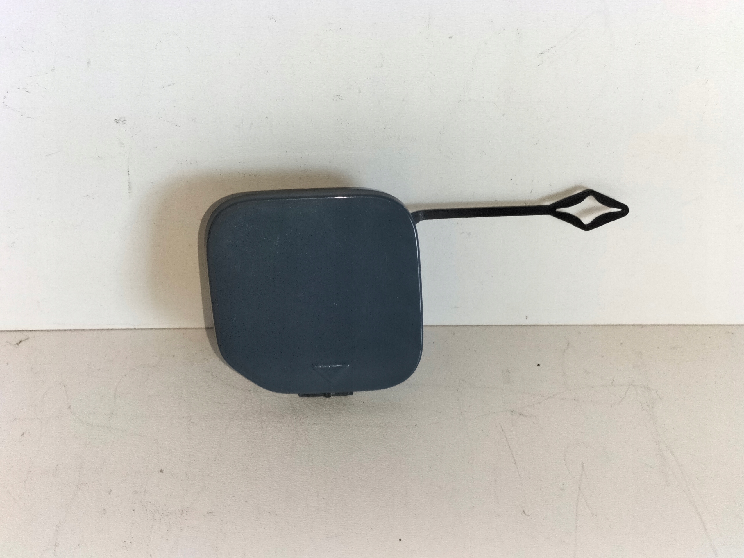 Abschleppöse der Stoßstange heck BMW 1 F40 19