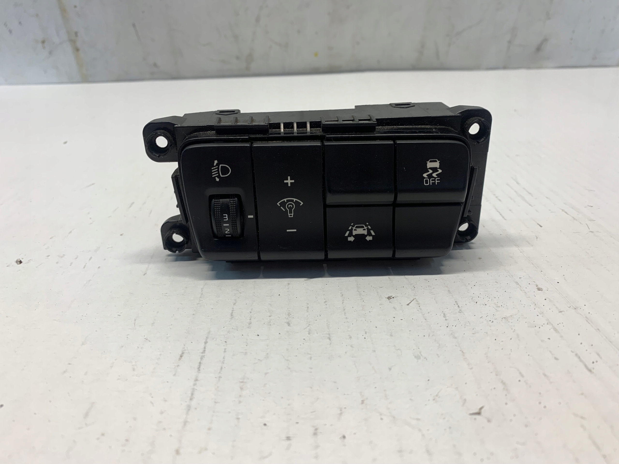 PANEL STEROWIKA 93700-F1000WK HYUNDAI TUCSON III