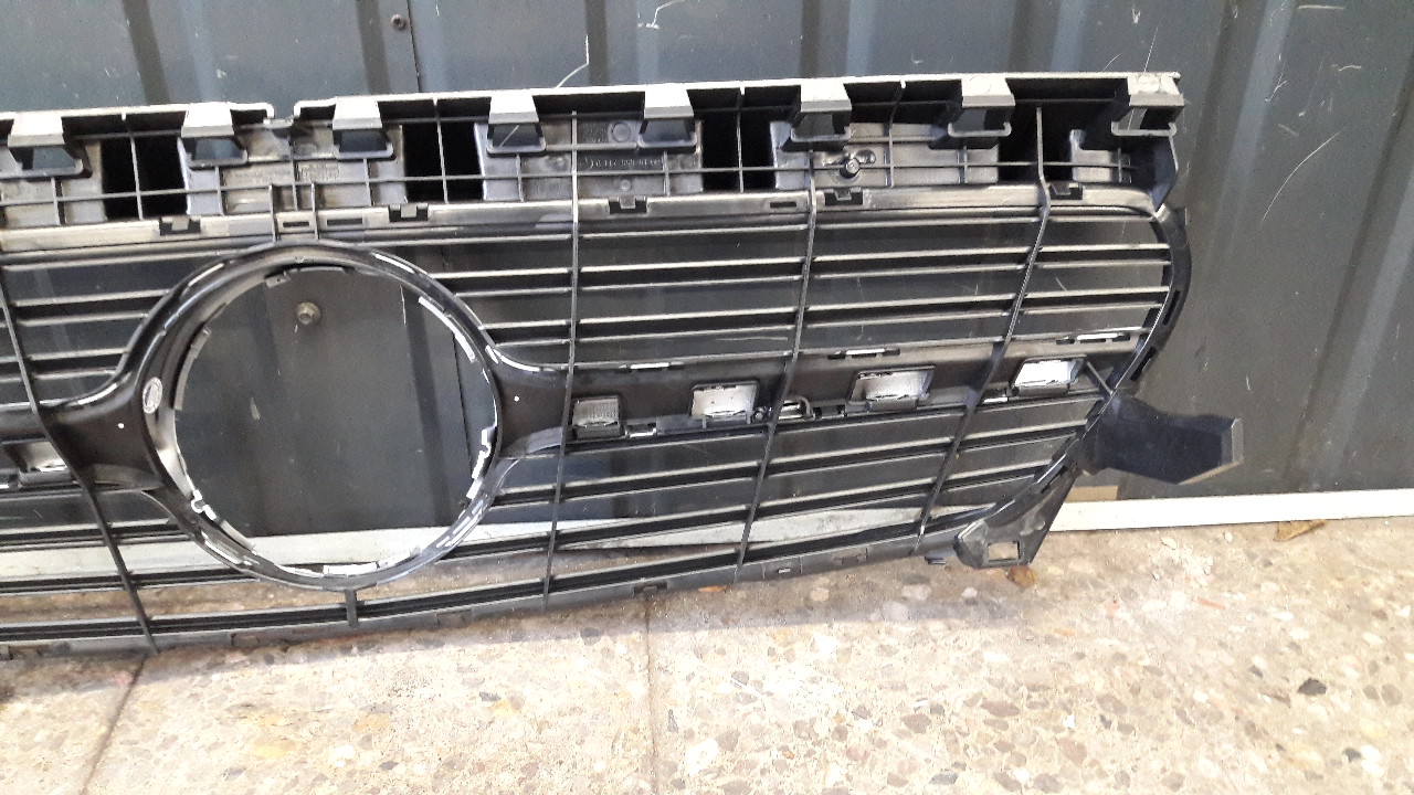 A1178880160 Grill atrapa Mercedes W117 CLA nowy Wersja Europejska