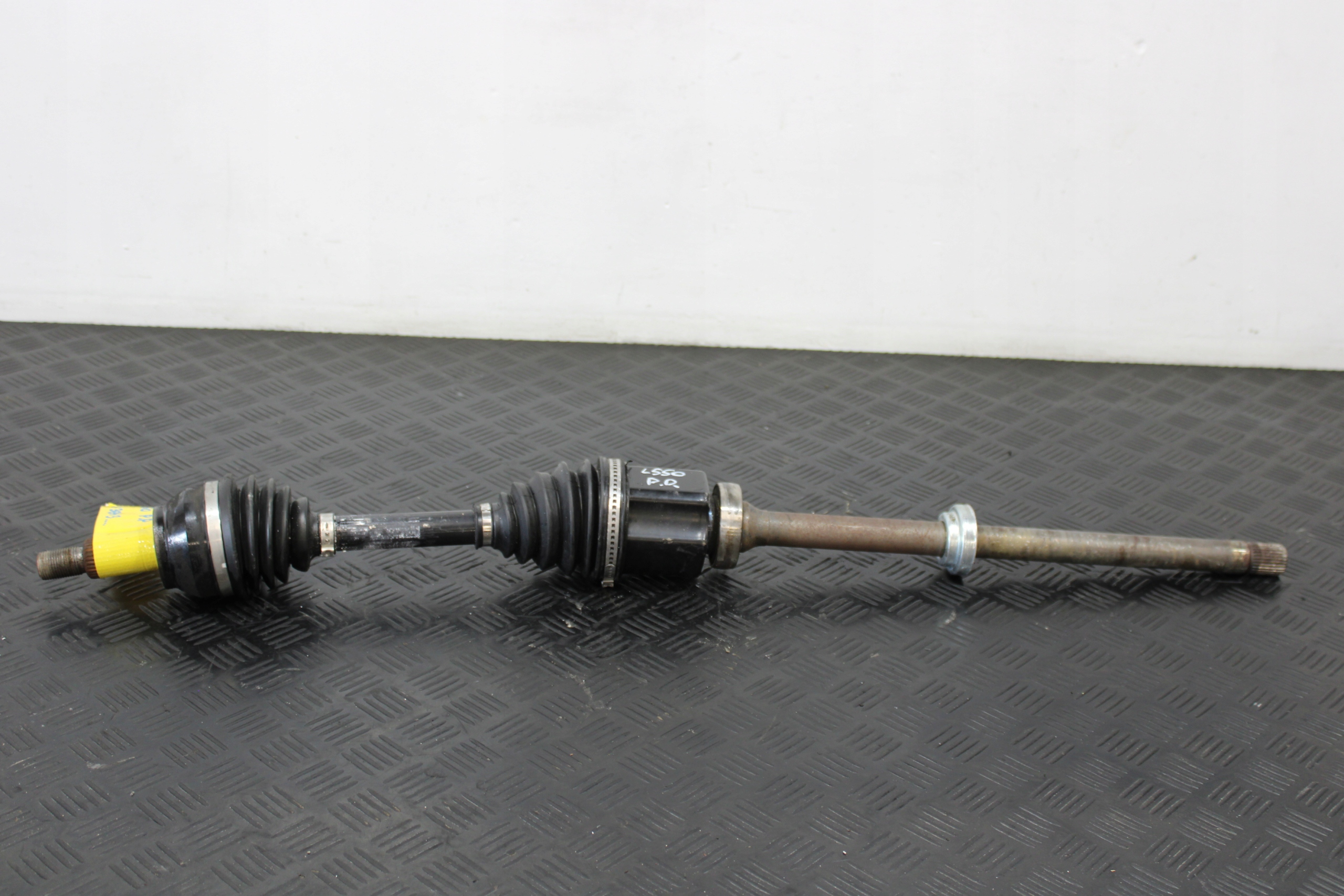 semi-axis semi-axis right front EJ32-3B436-CB LAND ROVER DISCOVERY SPORT L550