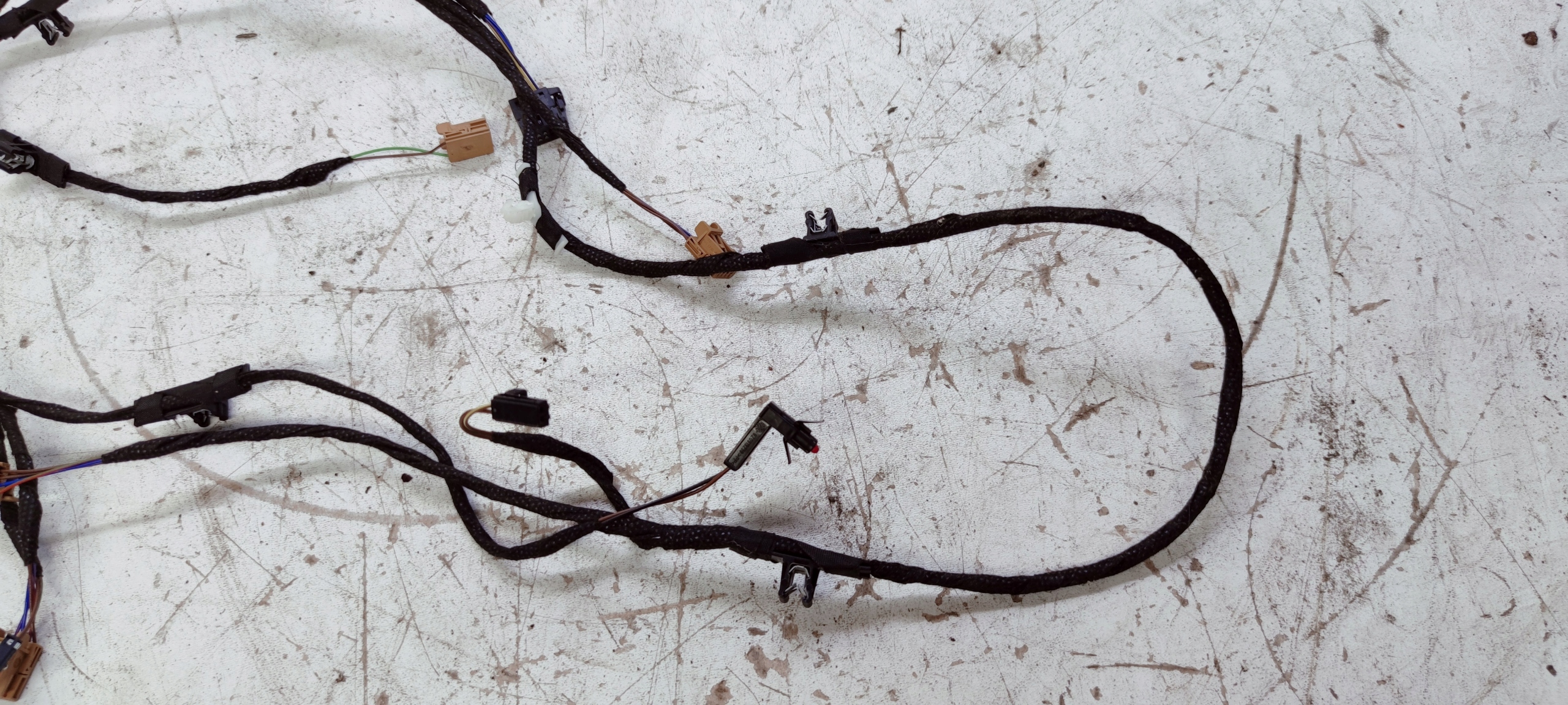 bundle BOCZKA door left P AUDI A4 B9 8W0971035R