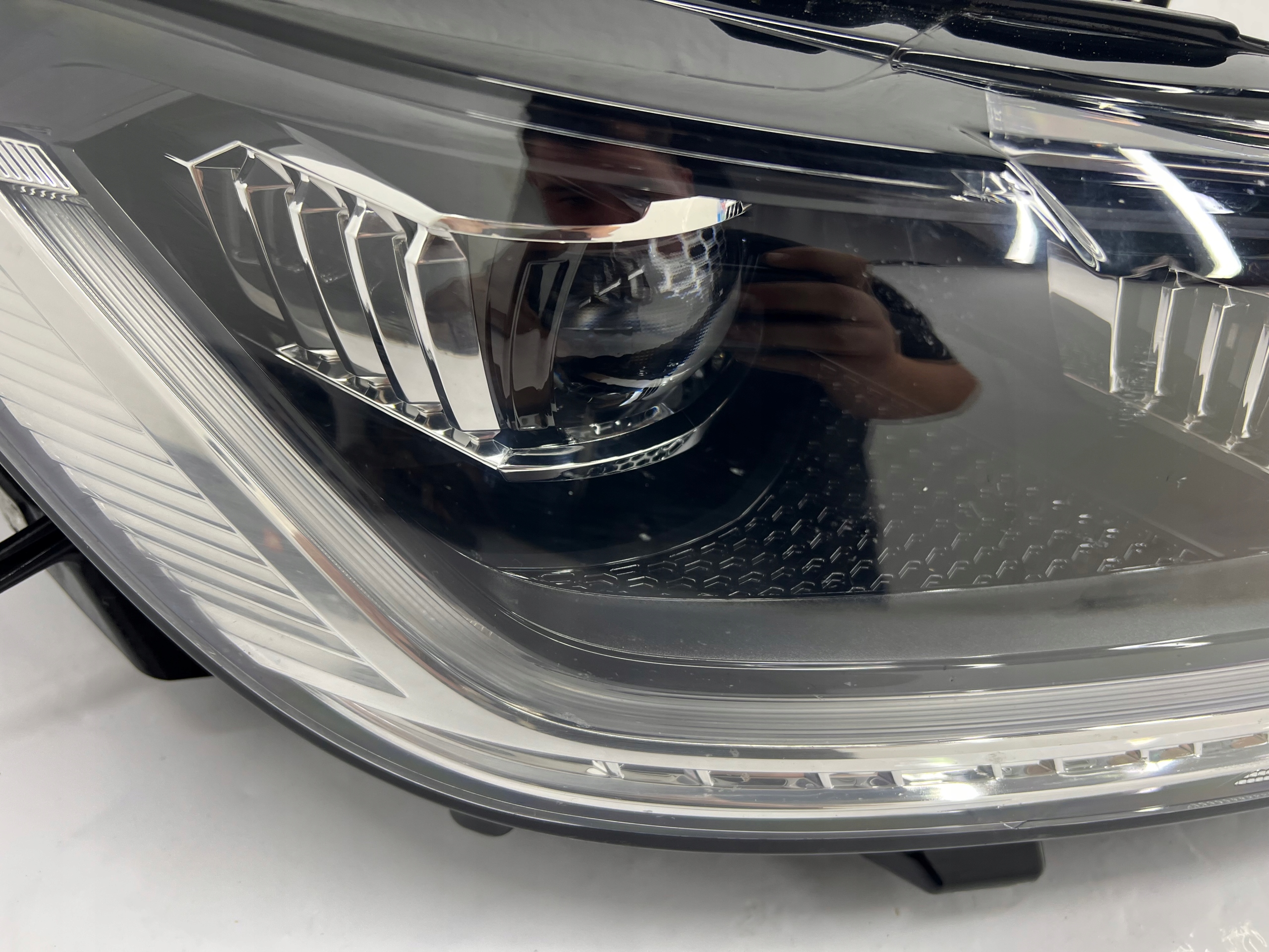 VW T-CROSS right light front REFLEKTOR FULL LED 2GM941036A EUROPA