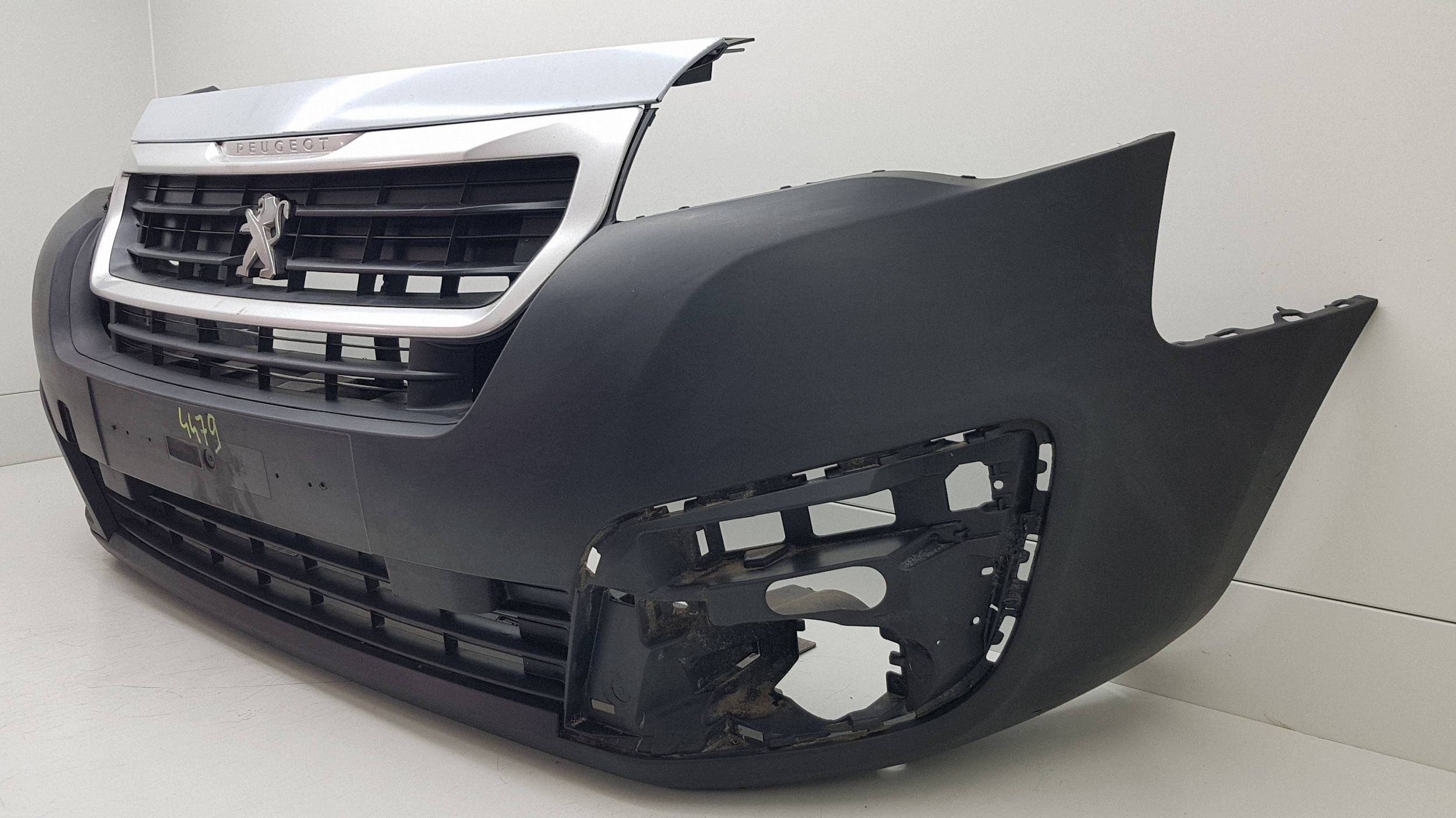 PEUGEOT PARTNER IV 4 2015 - bumper front 9810923277