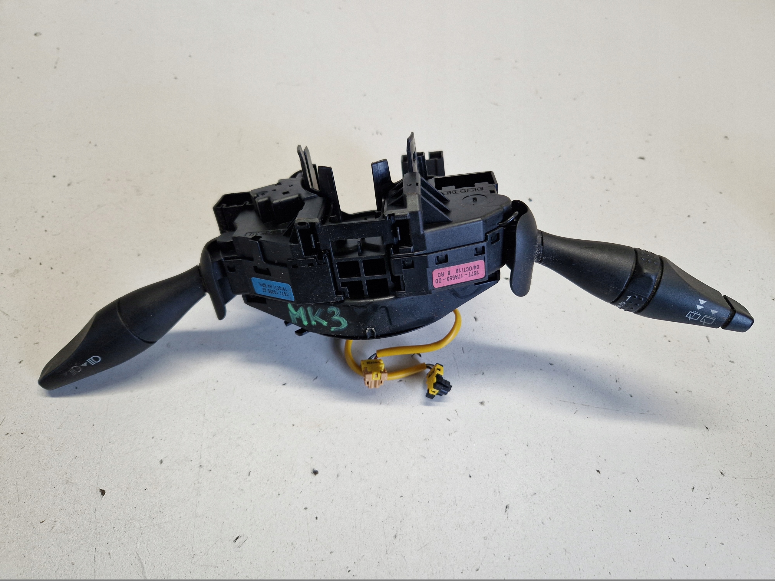 FORD MONDEO MK3 levers control ring