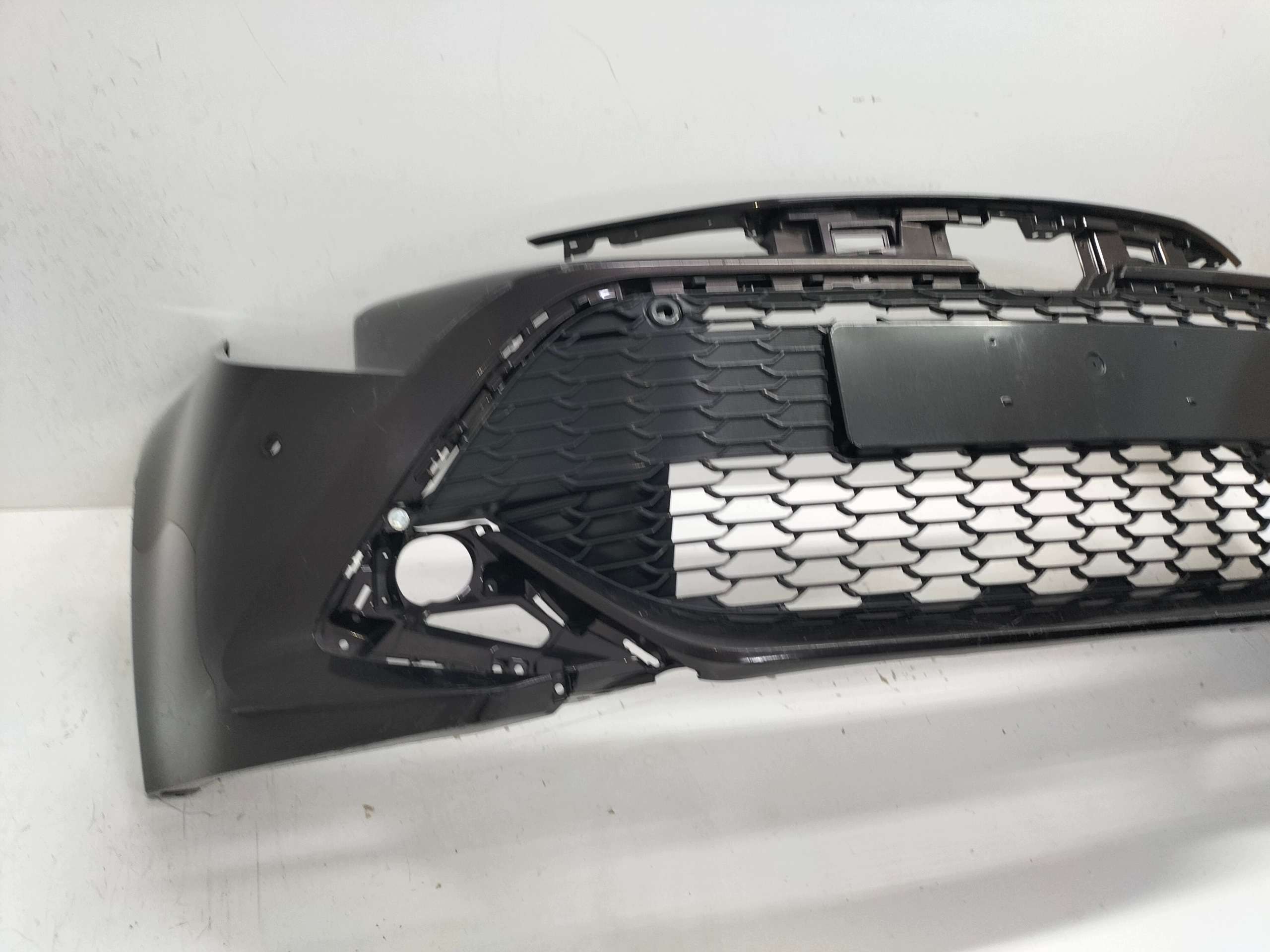 front bumper front TOYOTA COROLLA E21 18-23 HB/KOMBI