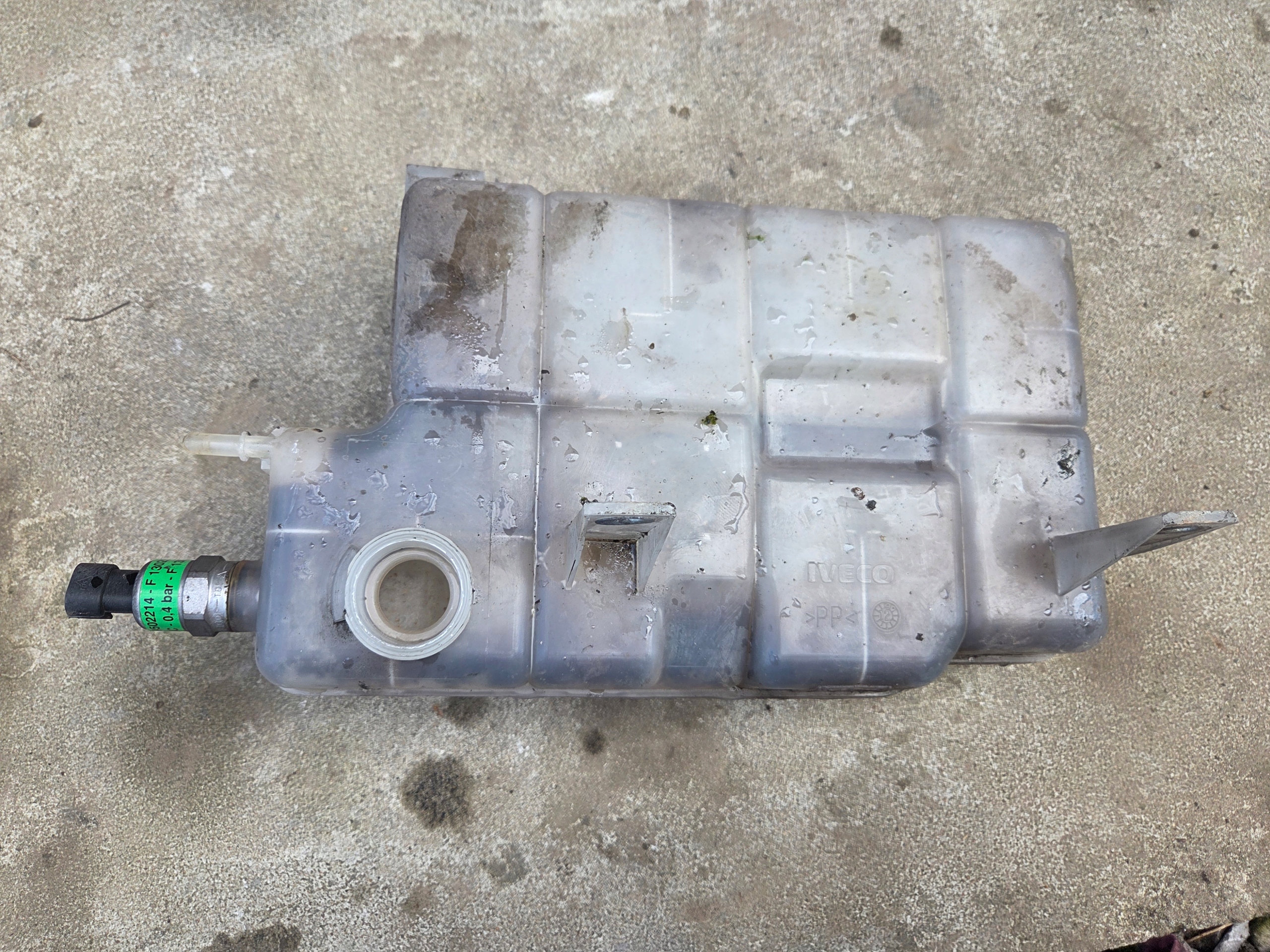 ekspanziona posuda vode IVECO DAILY 2014 2019 2023 5801255878