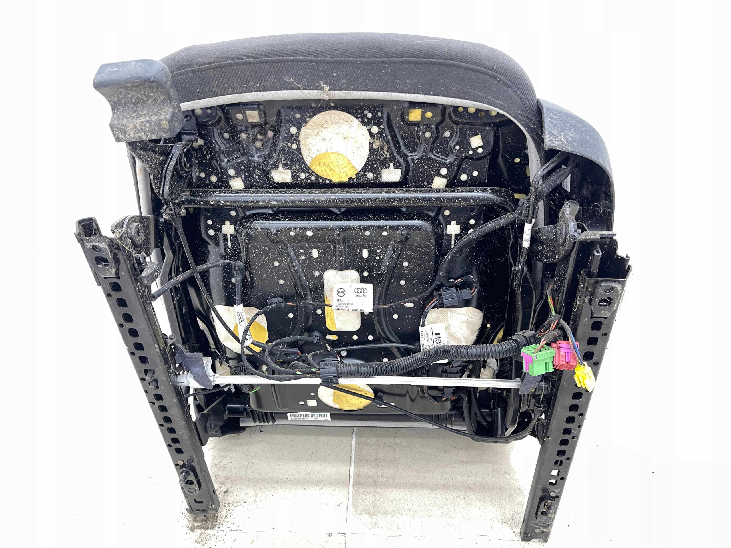 seat left front front driver´s AUDI A4 B8 8K0 MATERIAL PODGRZEWANY EURO