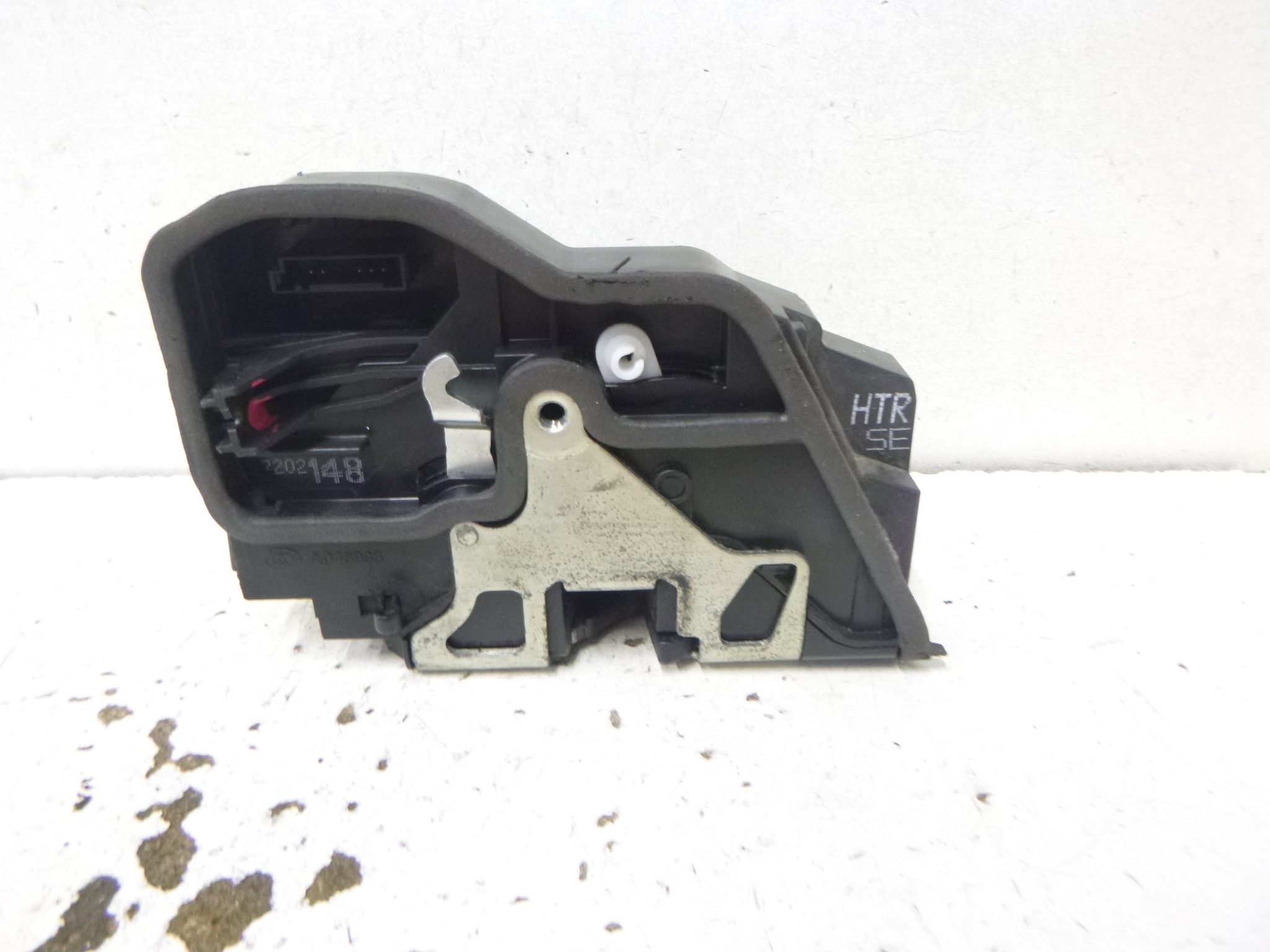 lock door rear part right BMW X3 E83 2008r. 7202148