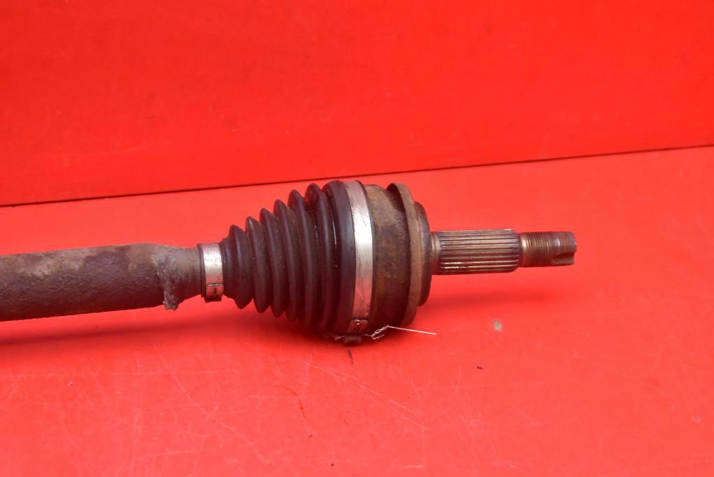 semi-axis right front TOYOTA AURIS 1 and 1.4 D-4D 90 KM 06-09