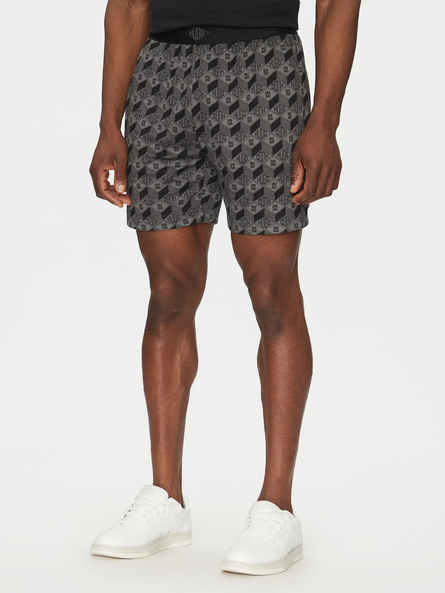 HUGO BOSS SPODENKI SZORTY S DB820