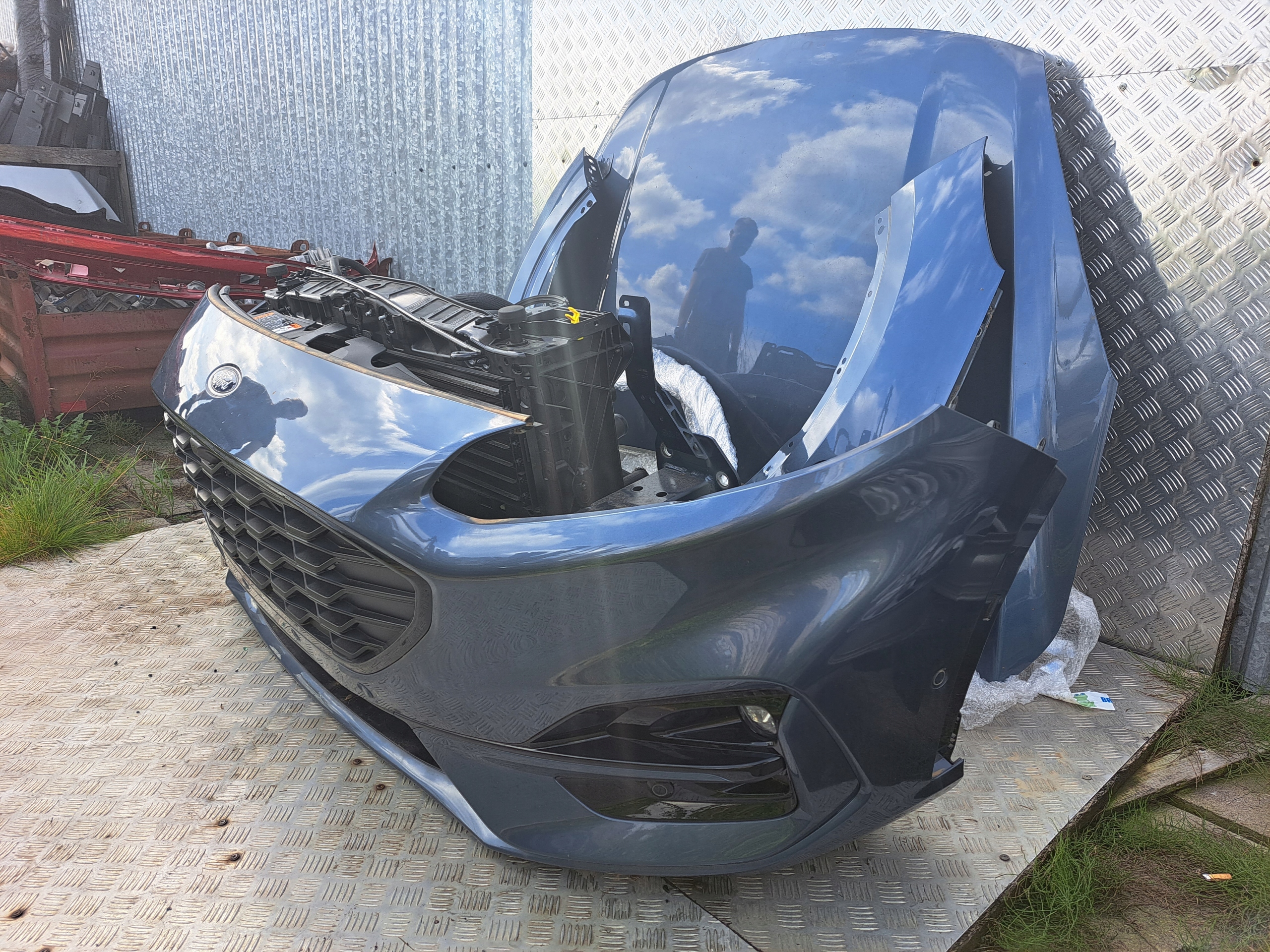 FORD KUGA MK3 ST-LINE KOMPLETNY PRZÓD MASKA LAMPY Producent części Ford OE
