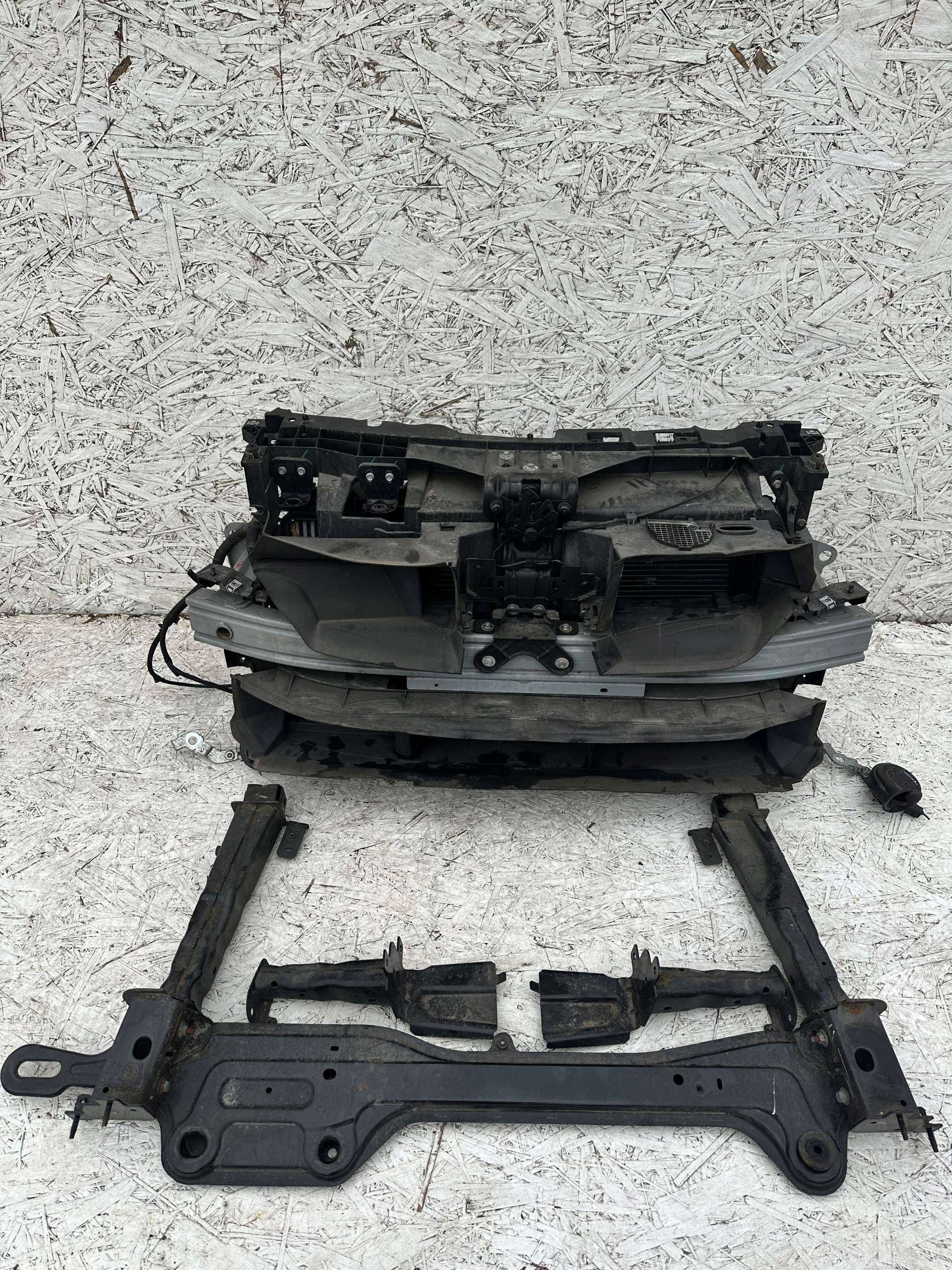 TALISMAN PAS PRZEDNI KOMPLETNY CHŁODNICE BELKA 1,6