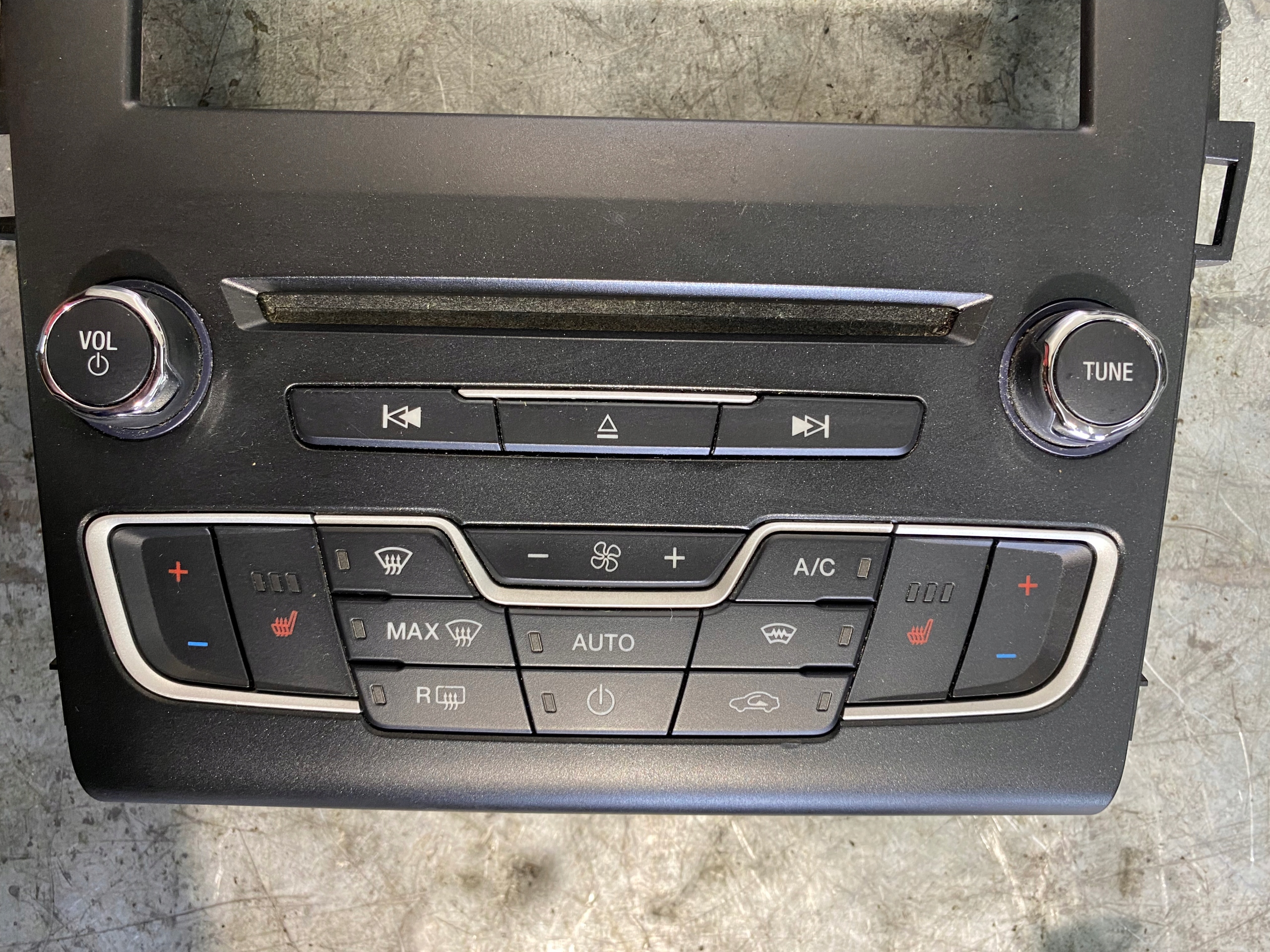 FORD MONDEO MK5 Fusion радио дисплей