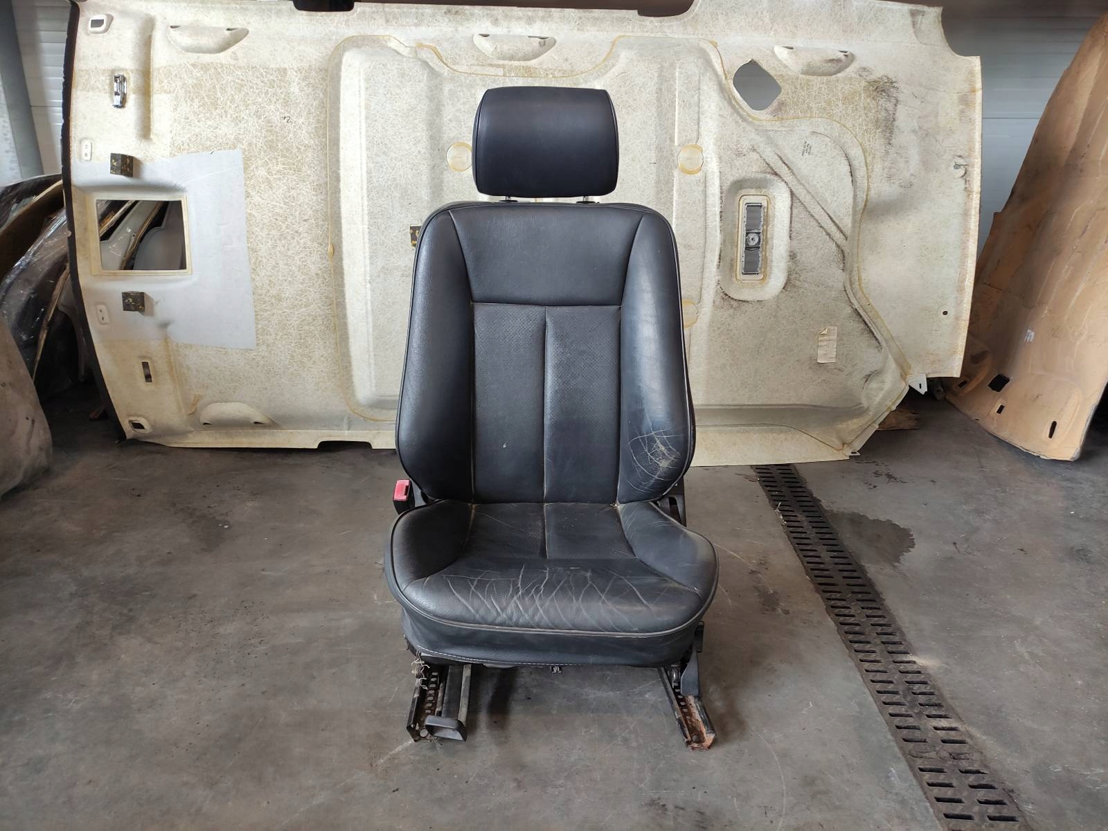 Сидіння водія лівий передній MERCEDES W202 шкіра