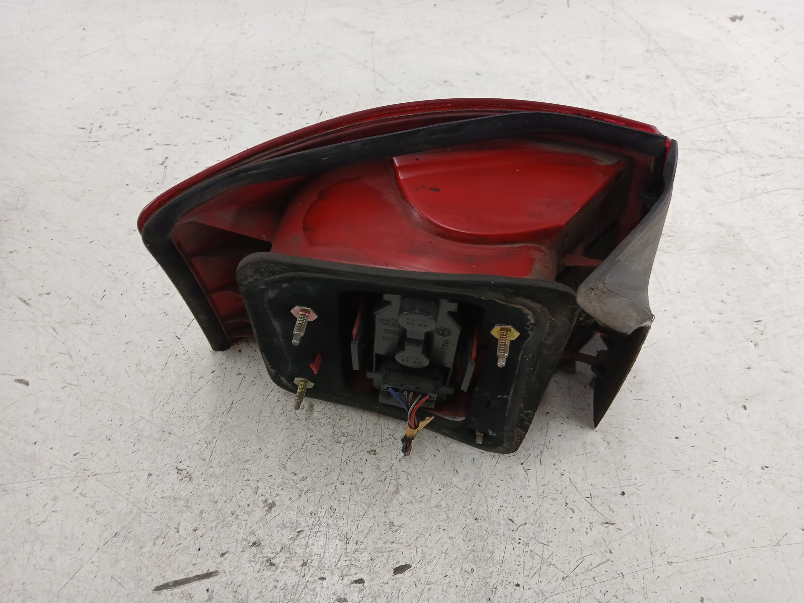 AUDI A6 C5 KOMBI light right rear part 4B9945096D
