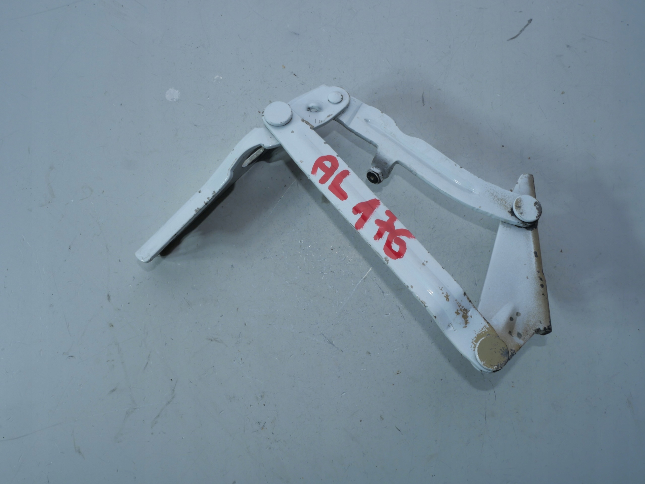 hinge bonnets left 9067500021 MERCEDES SPRINTER 906 9067500021