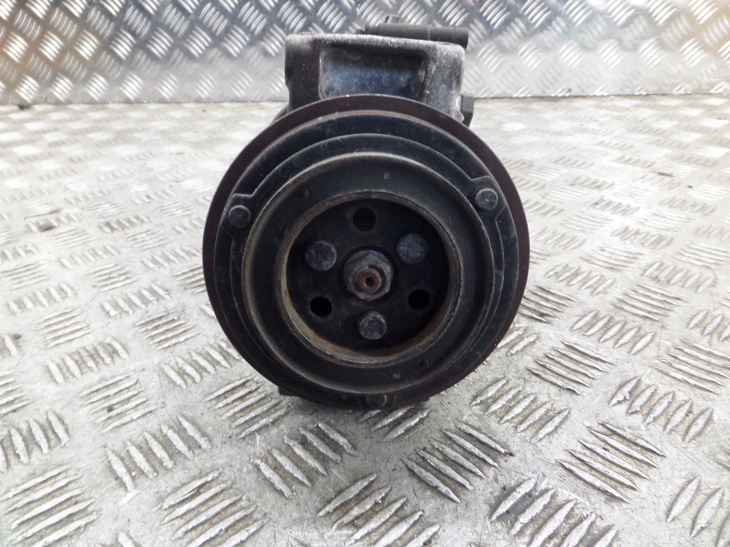 ORG compressor compressor; of the air conditioning MERCEDES - A0008303902