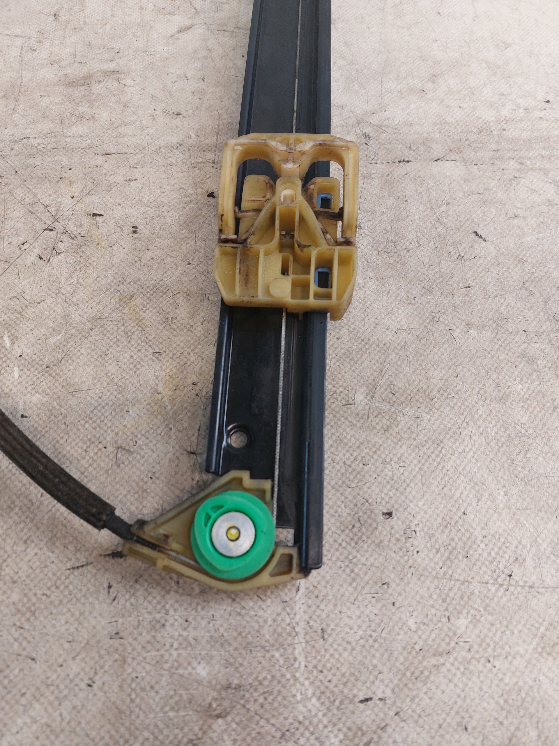 window regulator left front AUDI A4 B8