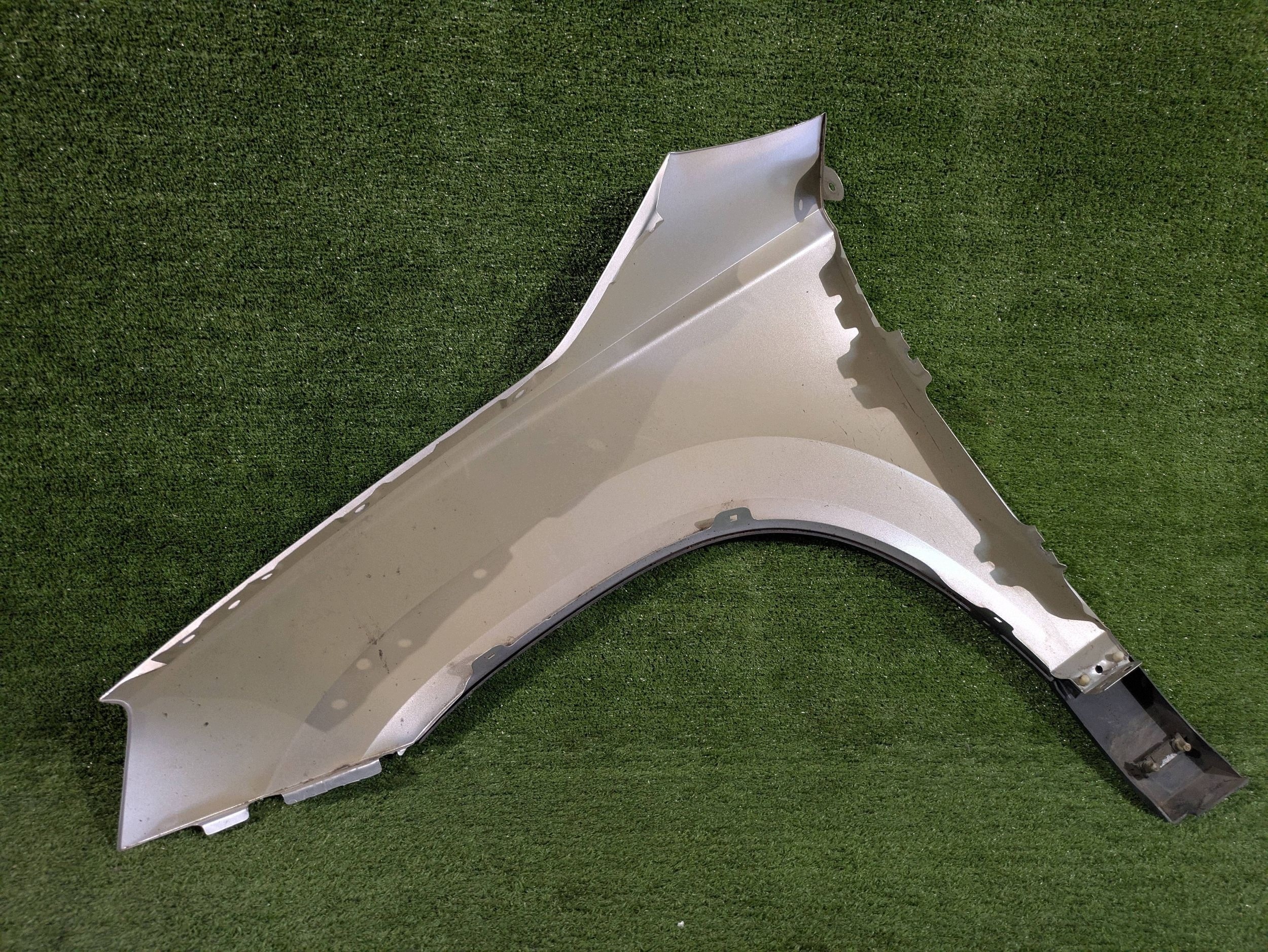 fender front right front SKODA KAROQ TOUR 17- NR.B780