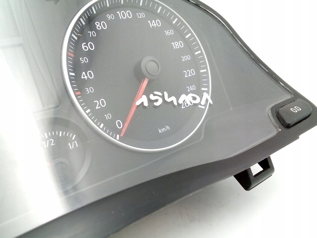 VW Golf V 5 + plus dials dials predkosciomierz VP7V1F-10849-BC