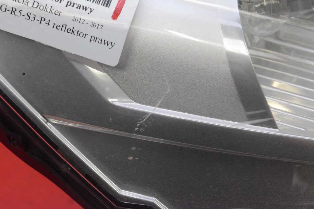 REFLEKTOR right light front EU 260102414R DACIA DOKKER 12-17