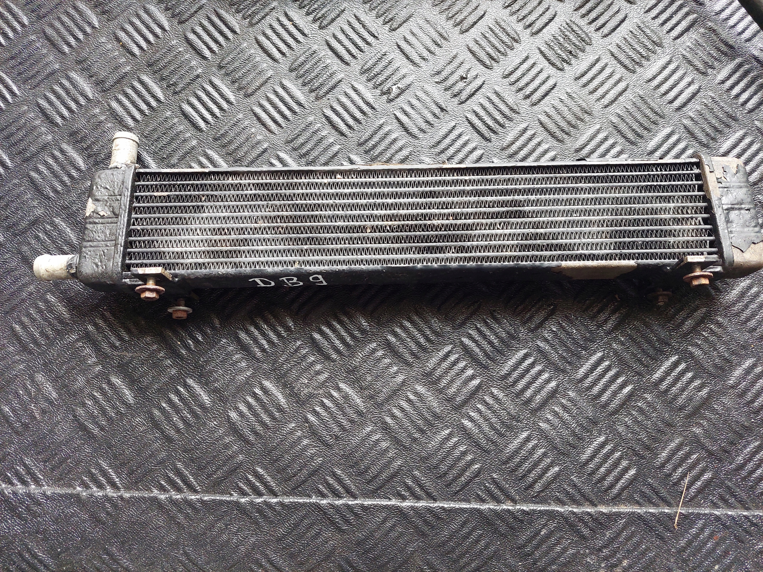 CHLODNICA OLEJU 4G43-445396-BC ASTON MARTIN DB9 5.9 V12