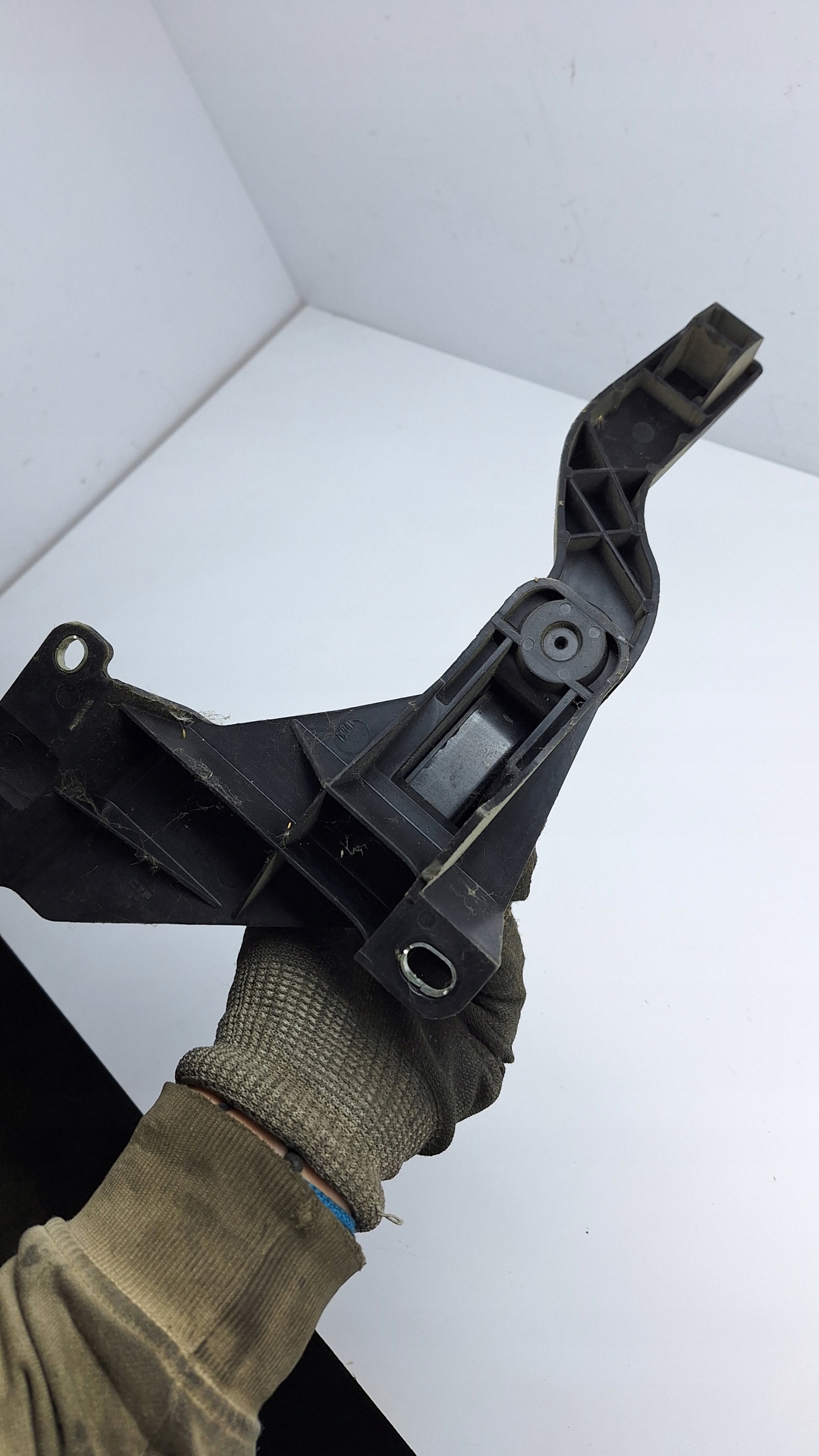 PEDAŁ GAZU FORD MONDEO MK3 2S719F836DA Producent części Ford OE