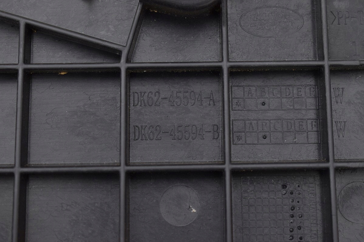 TAPICERKA TYLNEJ KLAPY RANGE ROVER SPORT L494 Car type Passenger cars