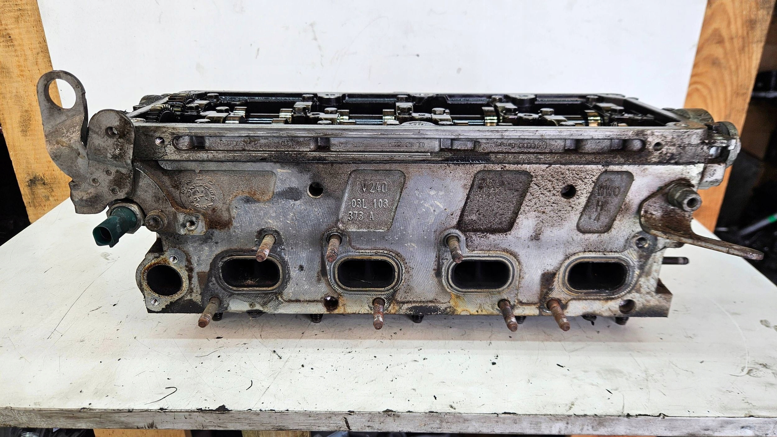 VW Golf 6 5K 1.6 TDI CAY 03l103373a TESTATA Motore completa