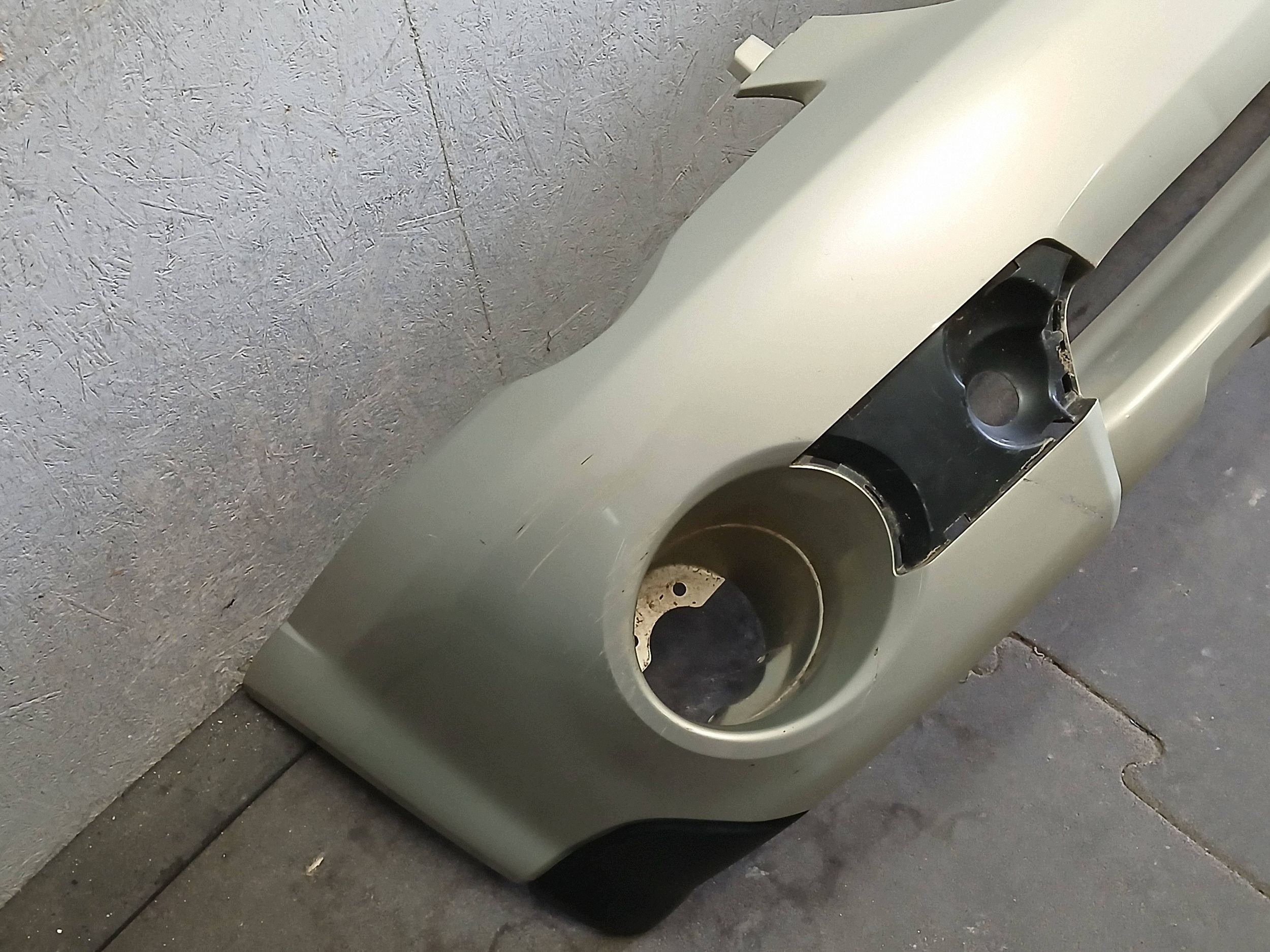 bumper front SUBARU OUTBACK III 3 03-06