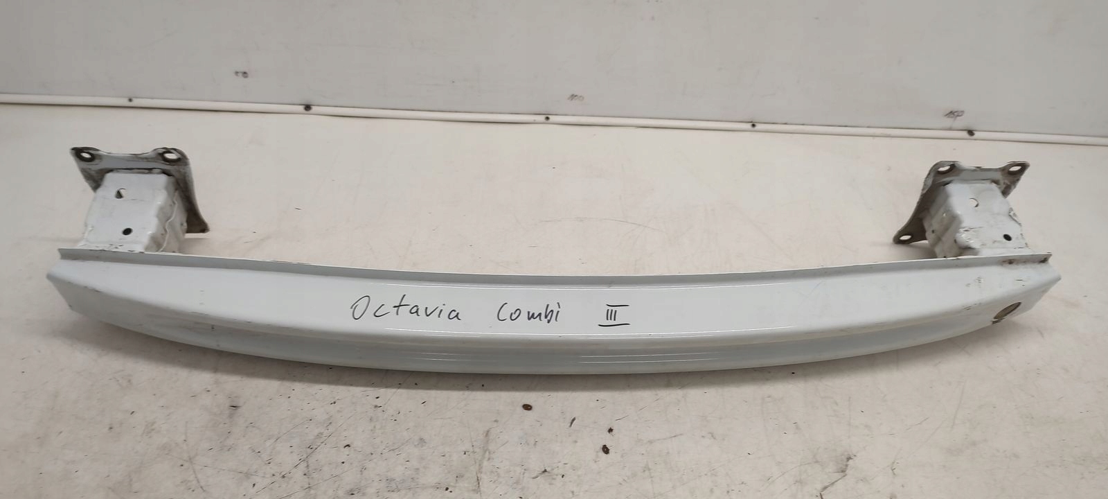 bumper support rear part rear Skoda Octavia III kombi