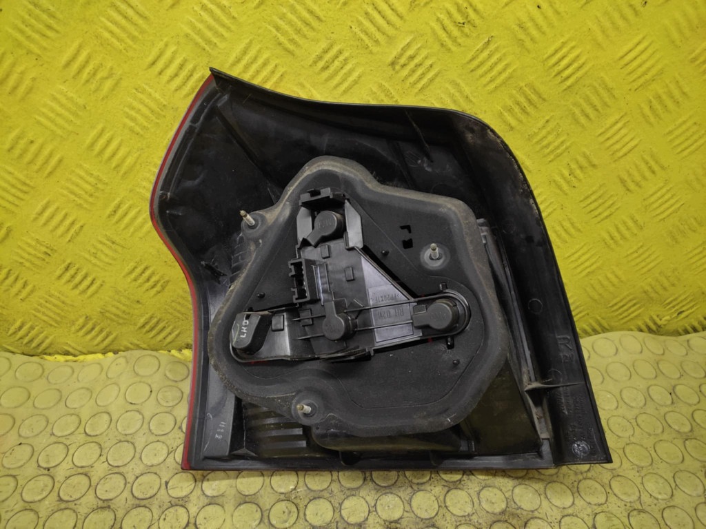 TOYOTA COROLLA E12 HB light right rear part