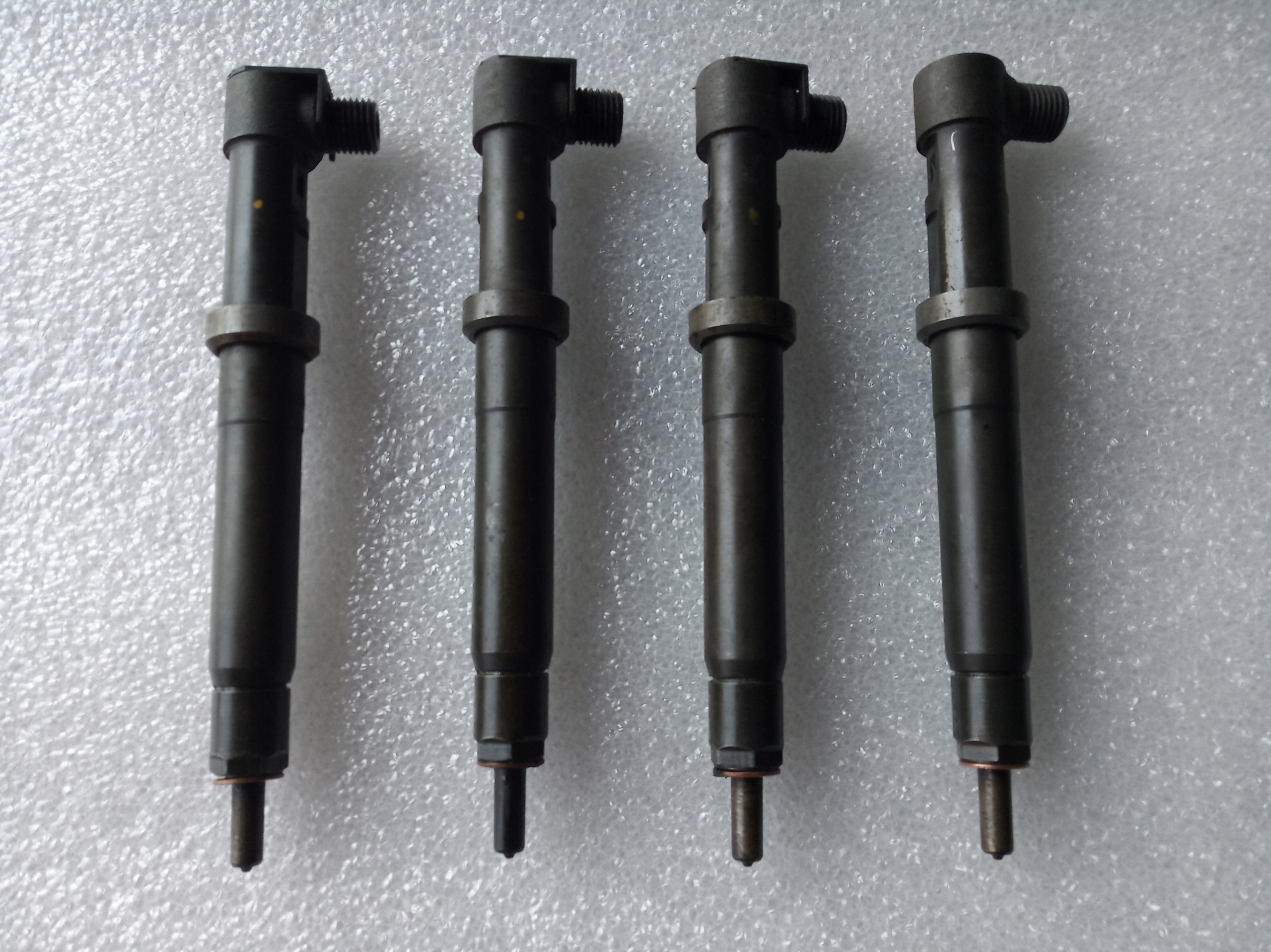 MERCEDES 2.2 CDI Wtrysk Wtryskiwacz A6510700487